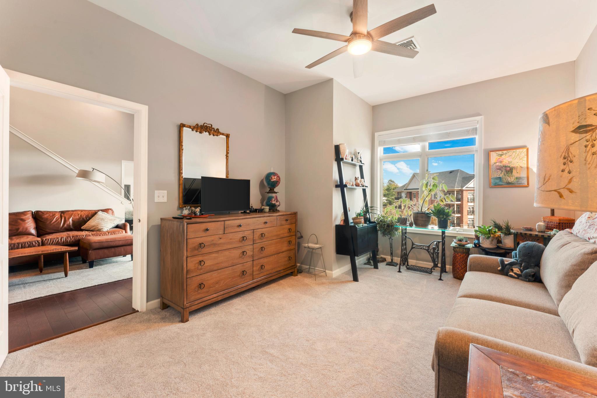 HUNTINGDON PLACE - Residential