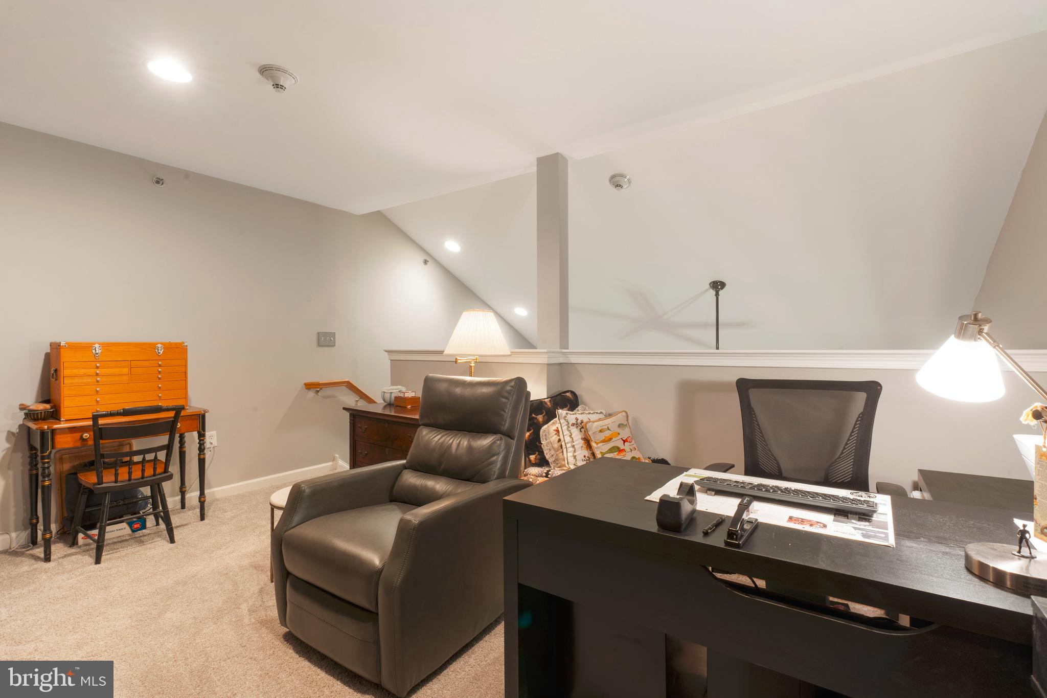 HUNTINGDON PLACE - Residential