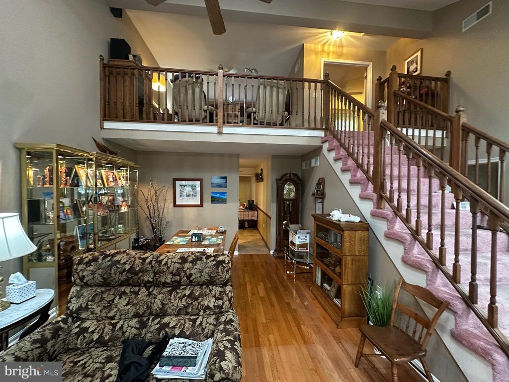 Photo of 108 Sawmill Run, ELIZABETHTOWN, PA 17022 (MLS # PALA2068134)