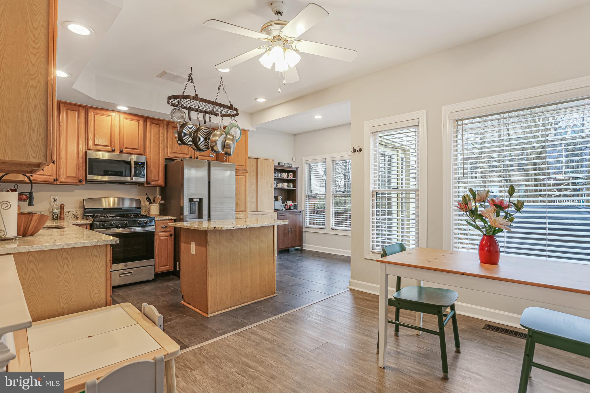 RUSSETT - Residential