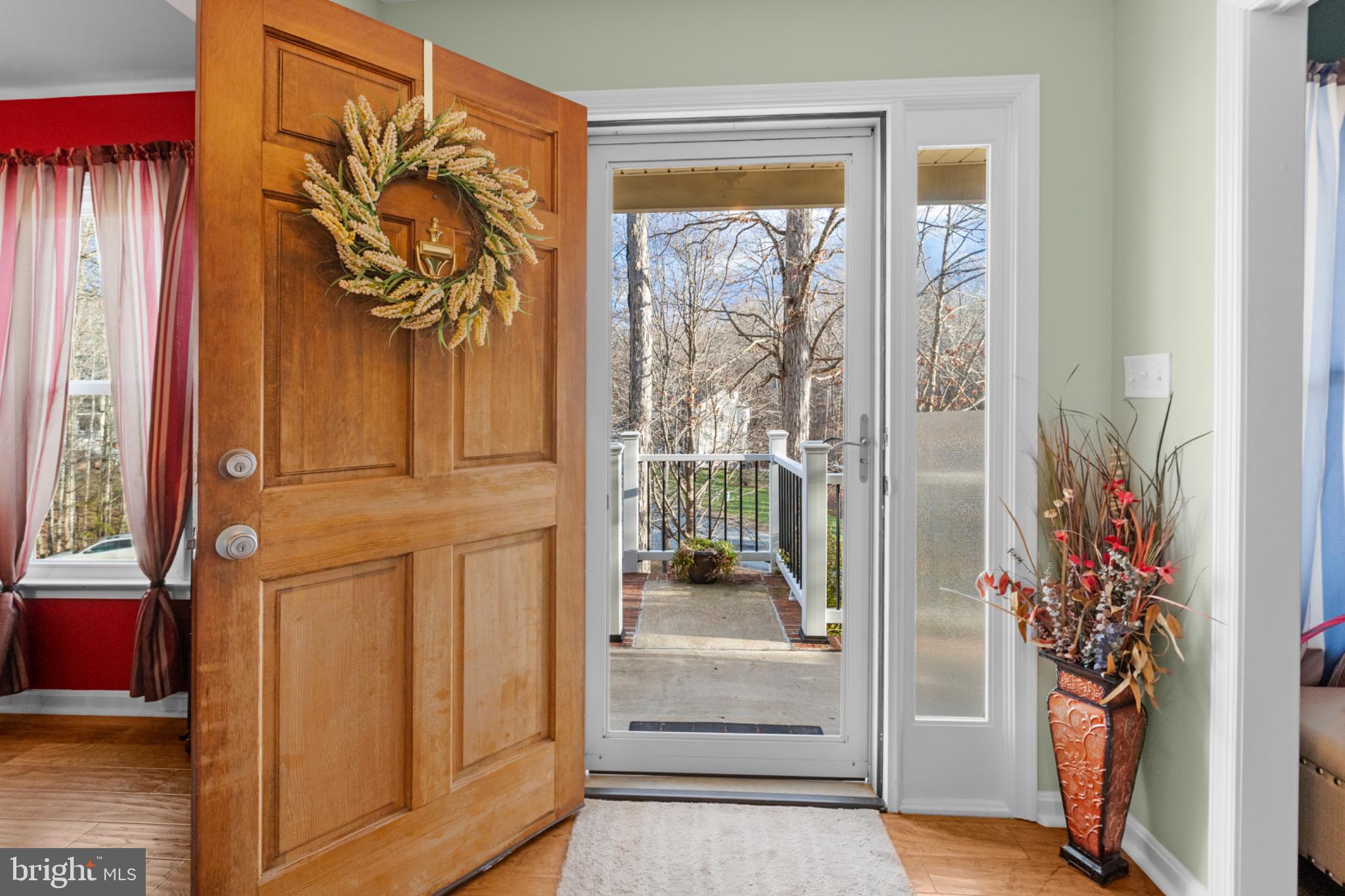 RIDGE POINTE - Residential