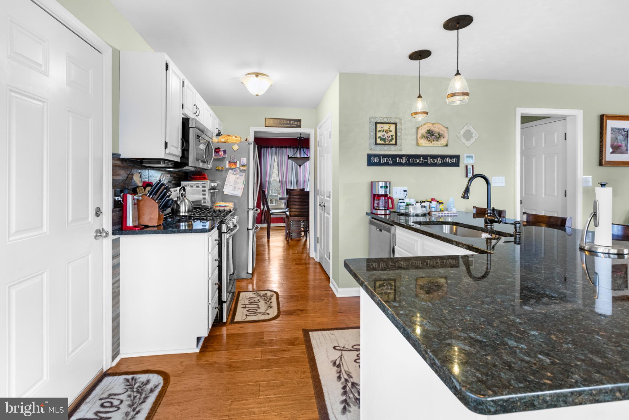 RIDGE POINTE - Residential