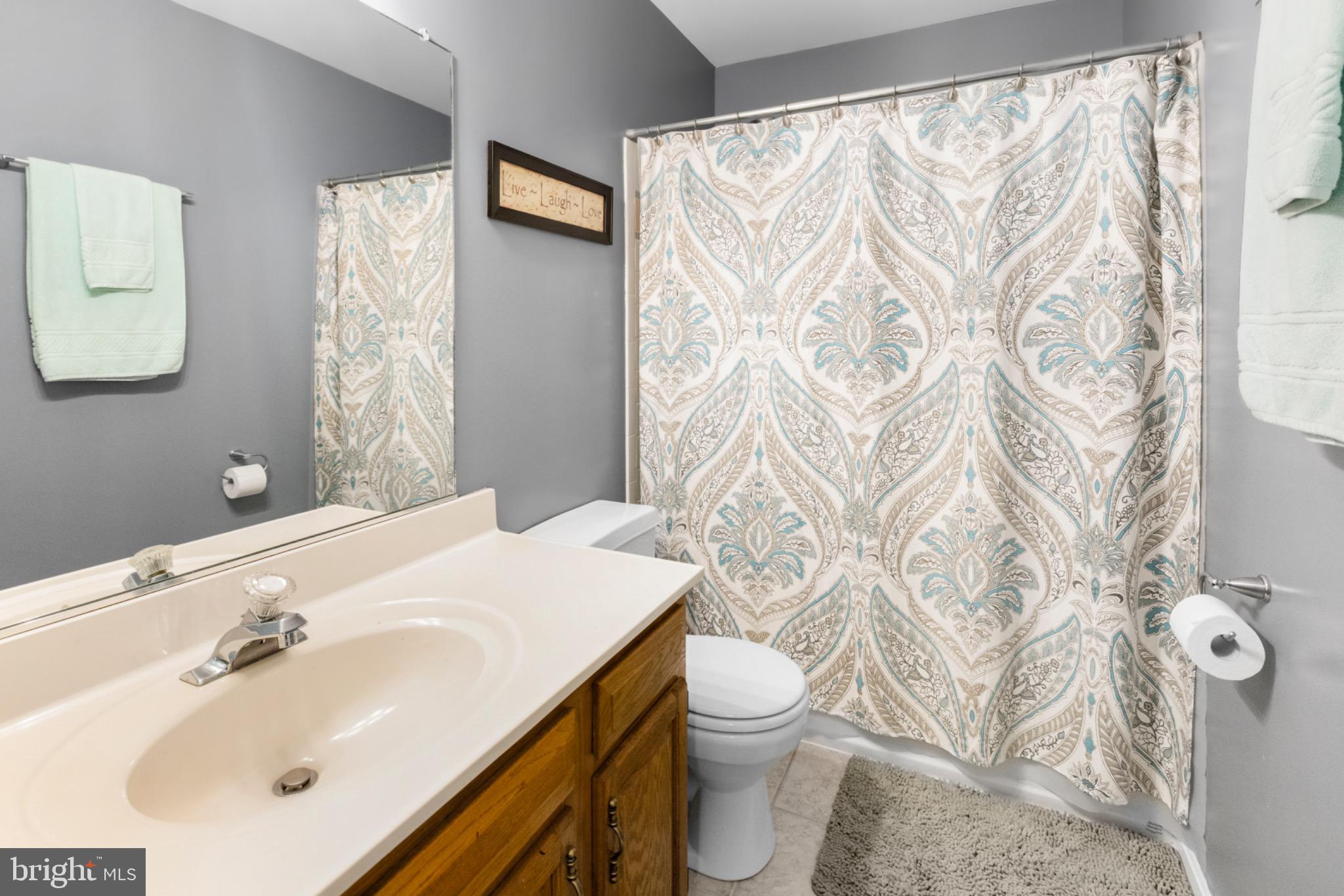 RIDGE POINTE - Residential