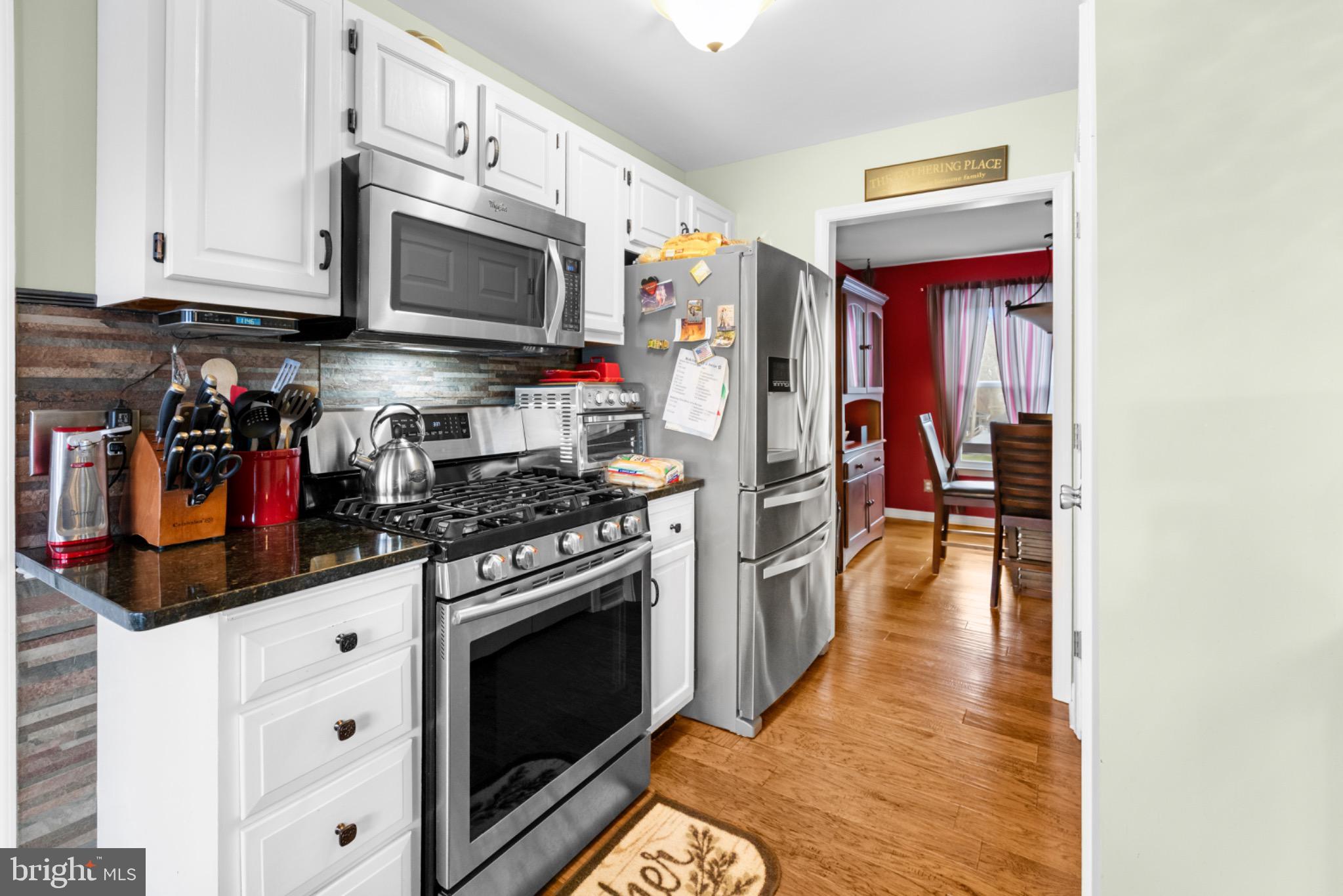 RIDGE POINTE - Residential