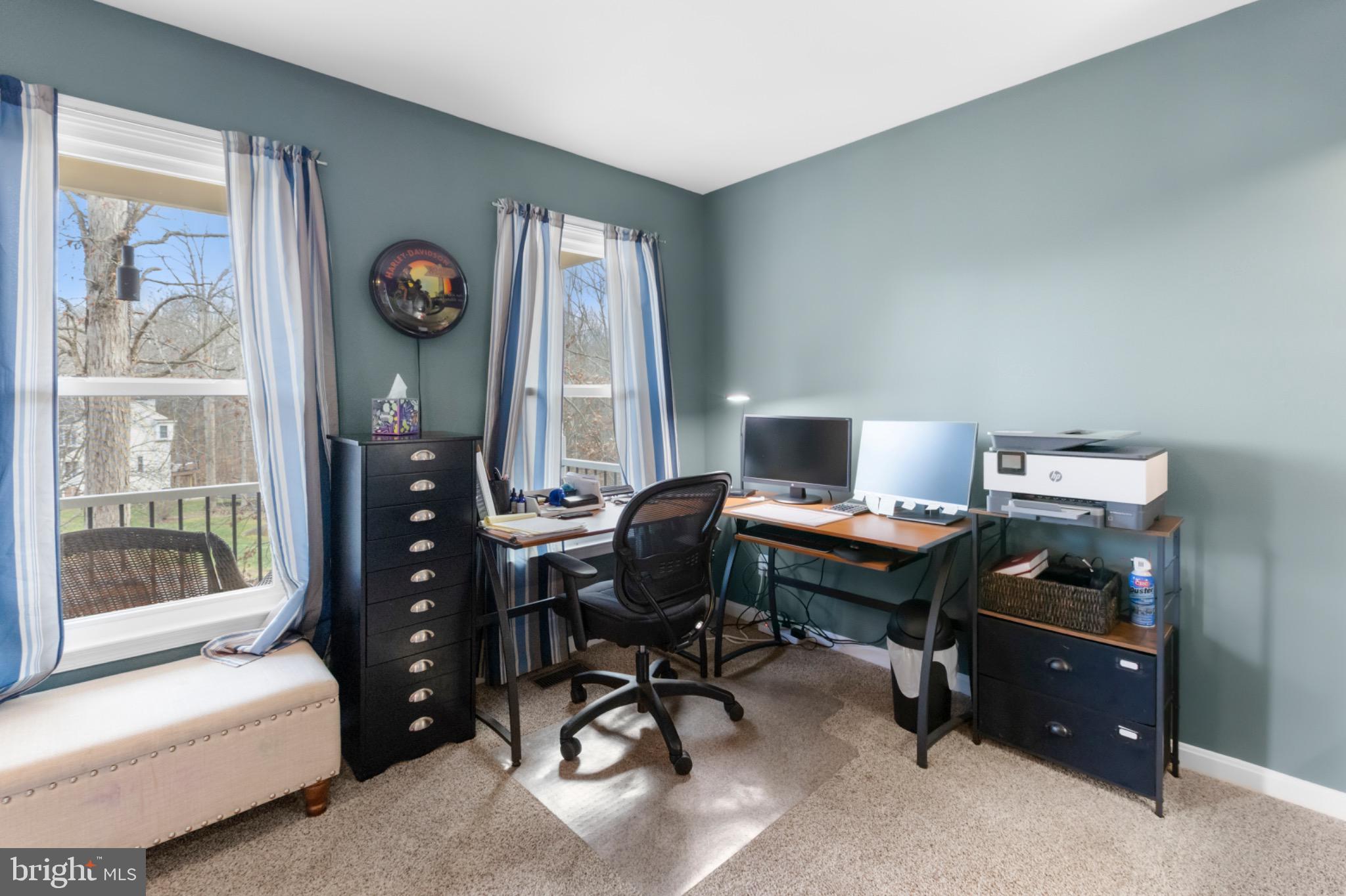 RIDGE POINTE - Residential