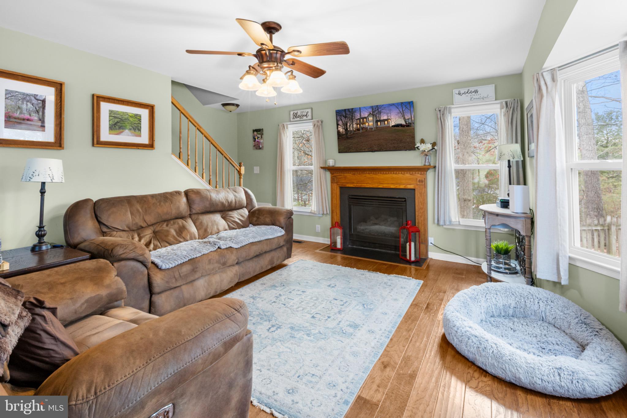 RIDGE POINTE - Residential