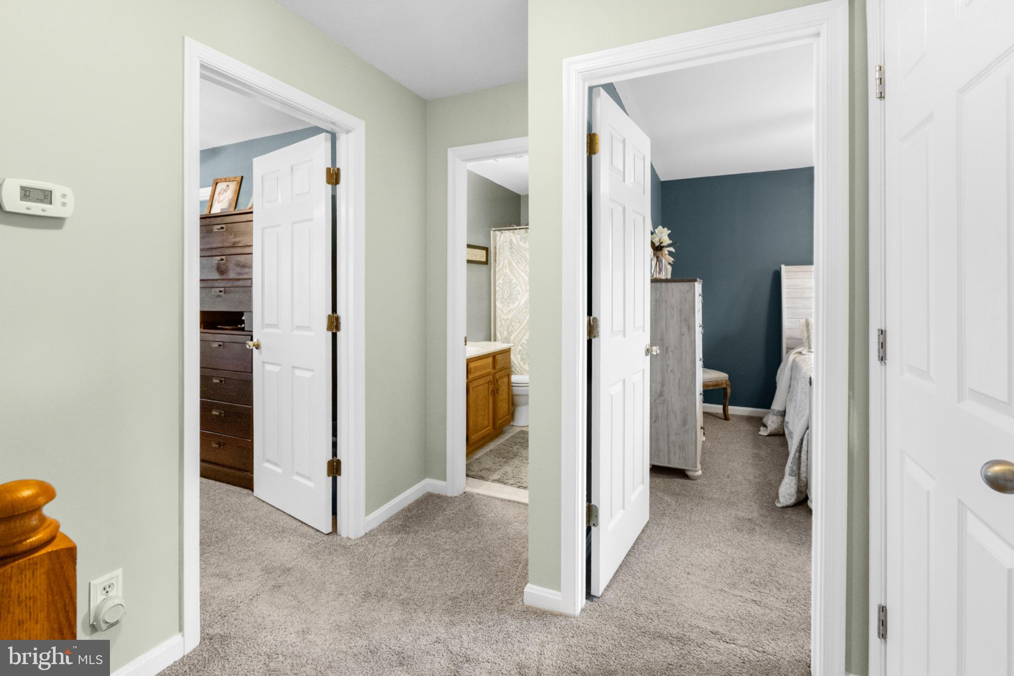 RIDGE POINTE - Residential