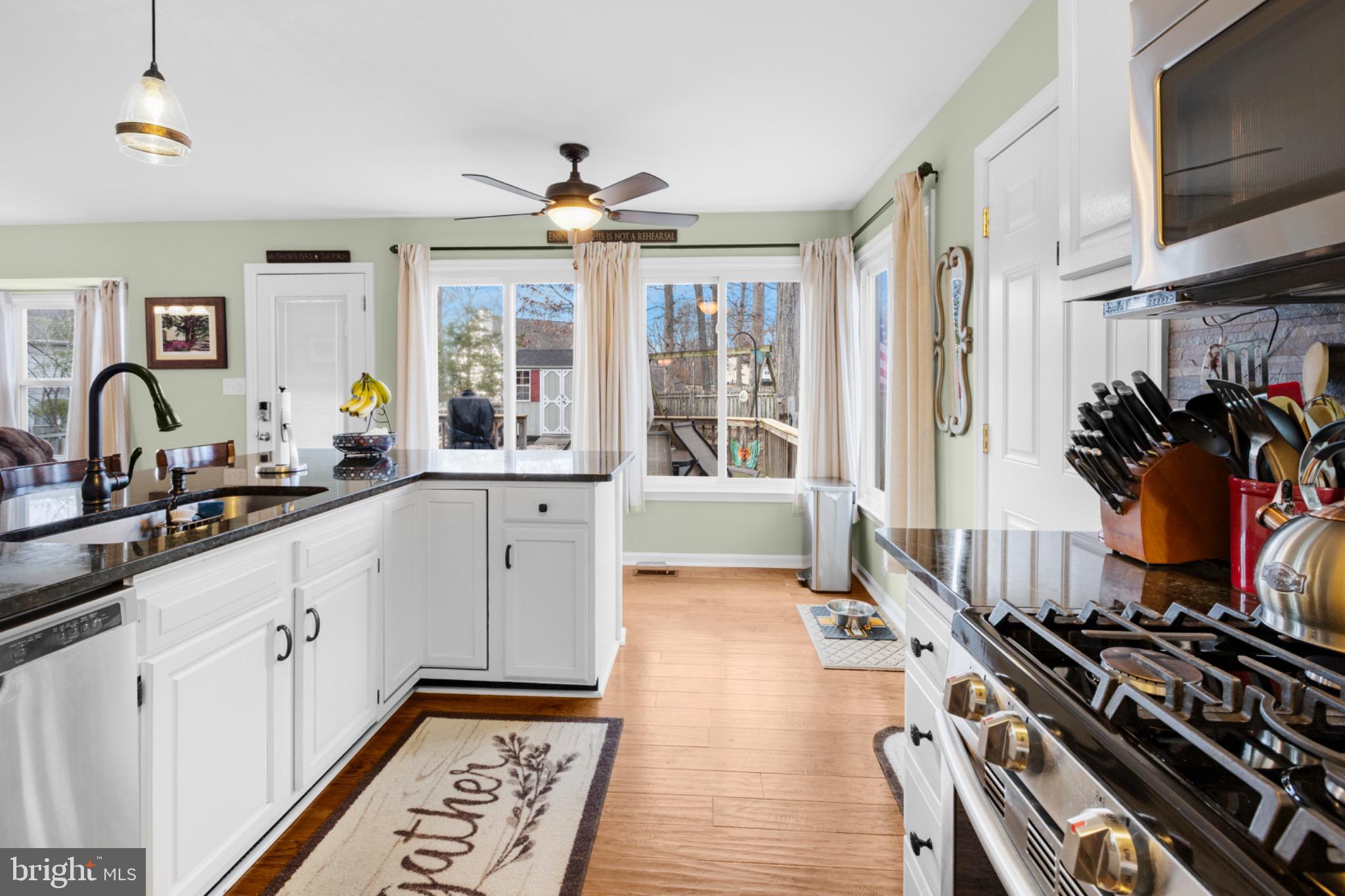 RIDGE POINTE - Residential