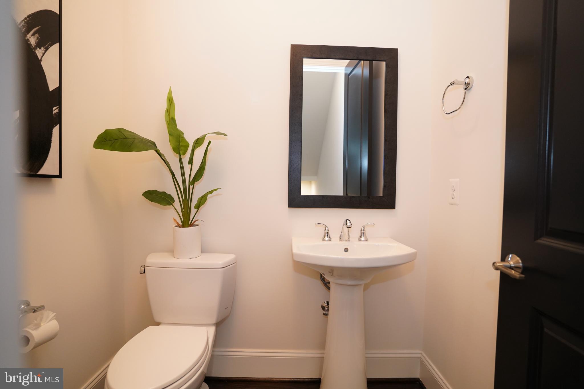 ONE LOUDOUN - Residential Lease