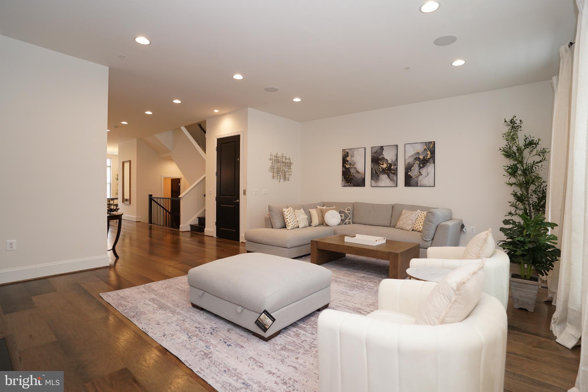 ONE LOUDOUN - Residential Lease