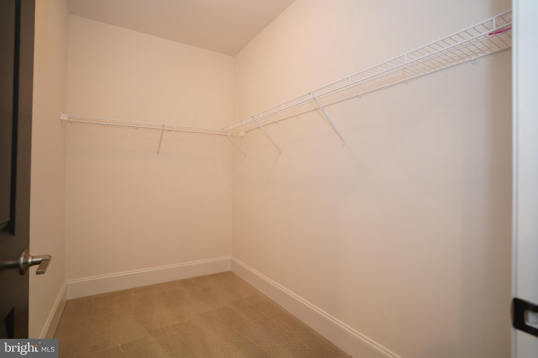 ONE LOUDOUN - Residential Lease