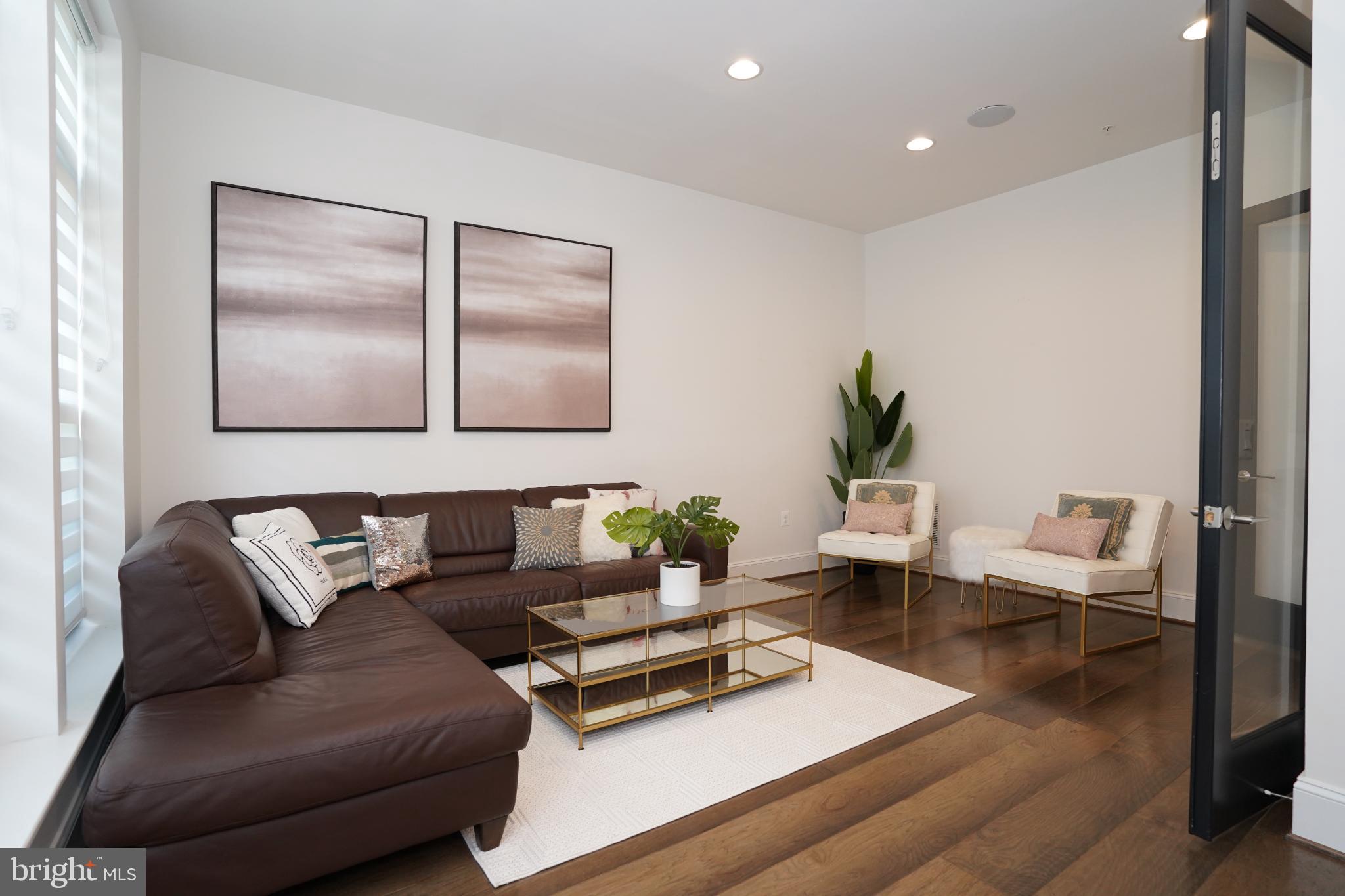 ONE LOUDOUN - Residential Lease