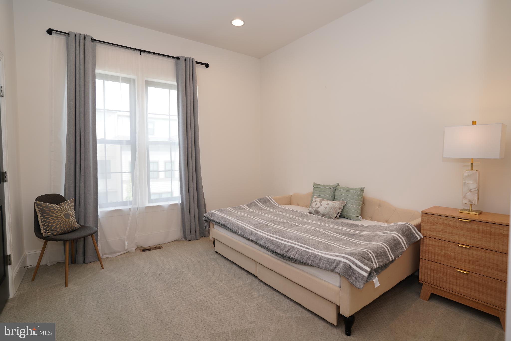 ONE LOUDOUN - Residential Lease