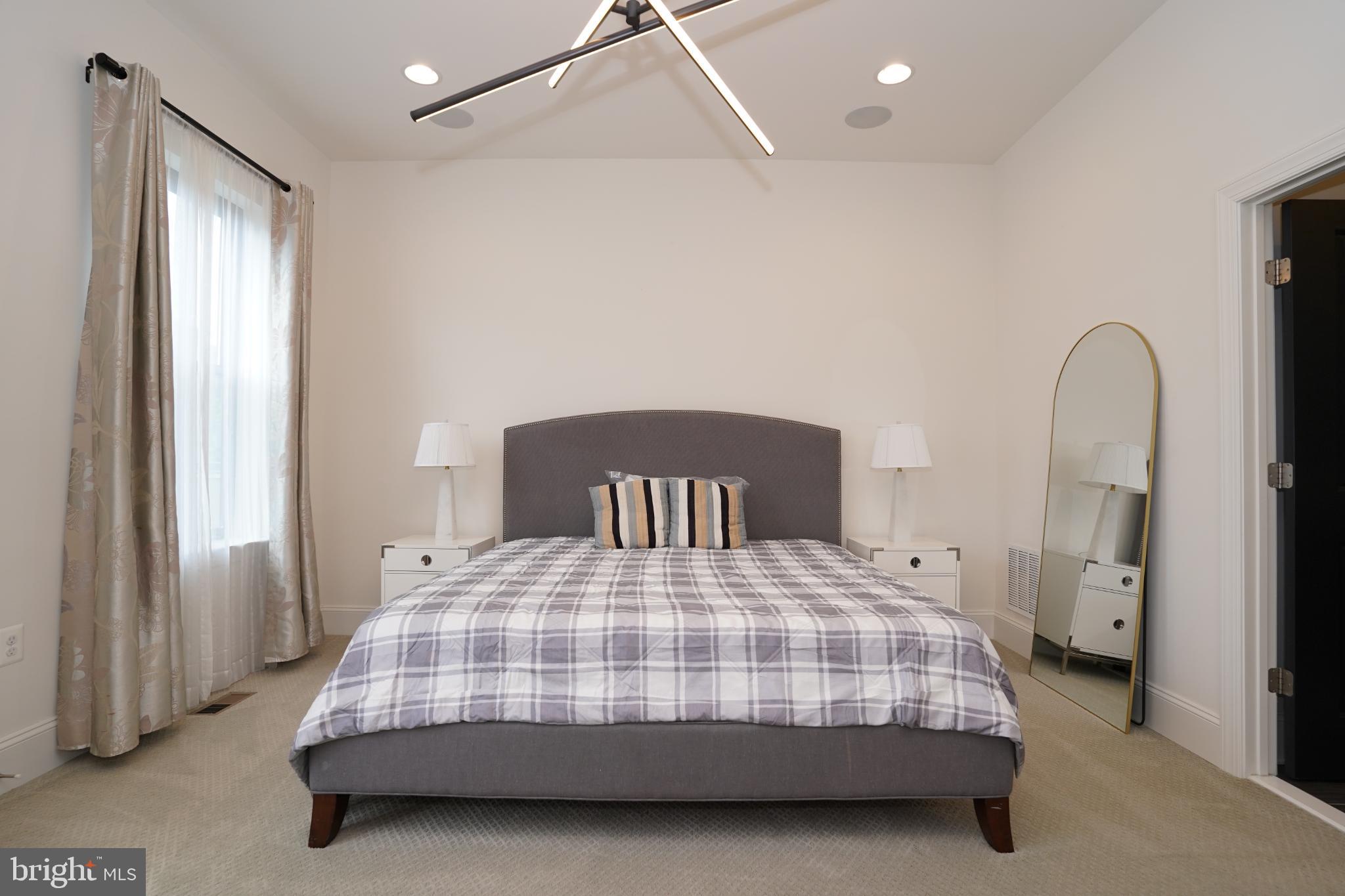 ONE LOUDOUN - Residential Lease