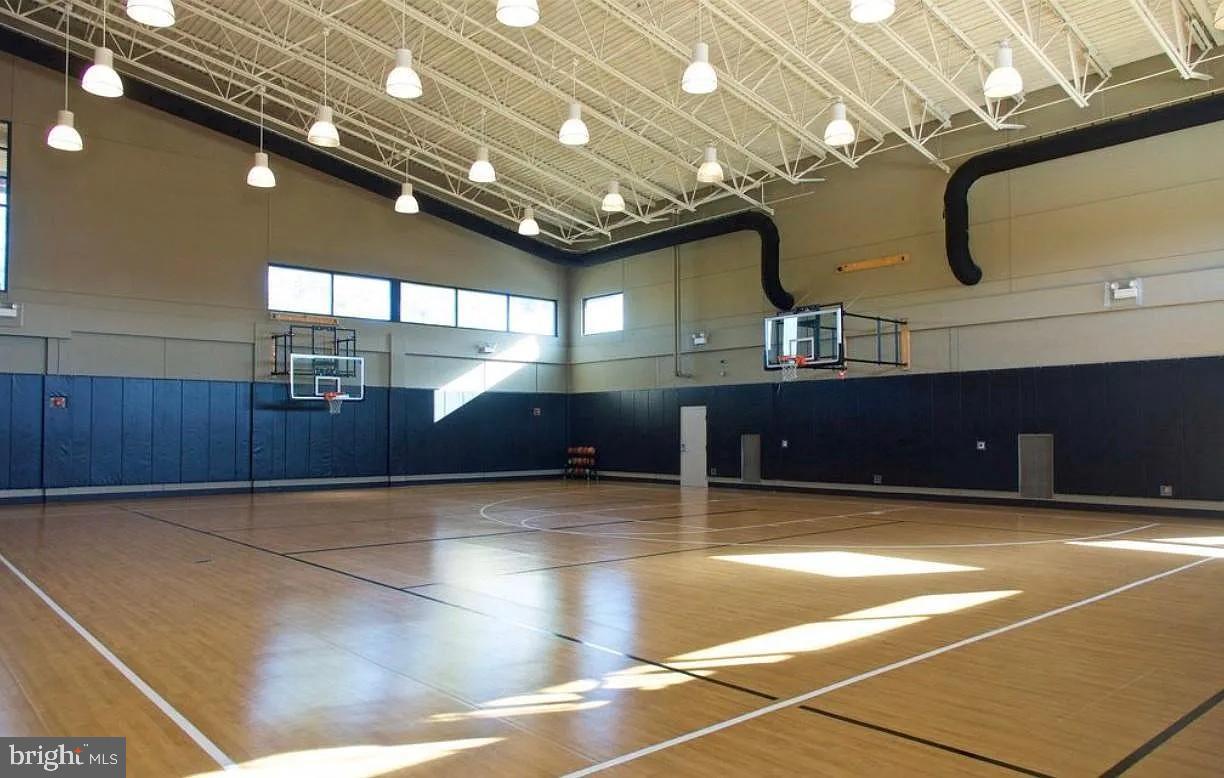 ONE LOUDOUN - Residential Lease