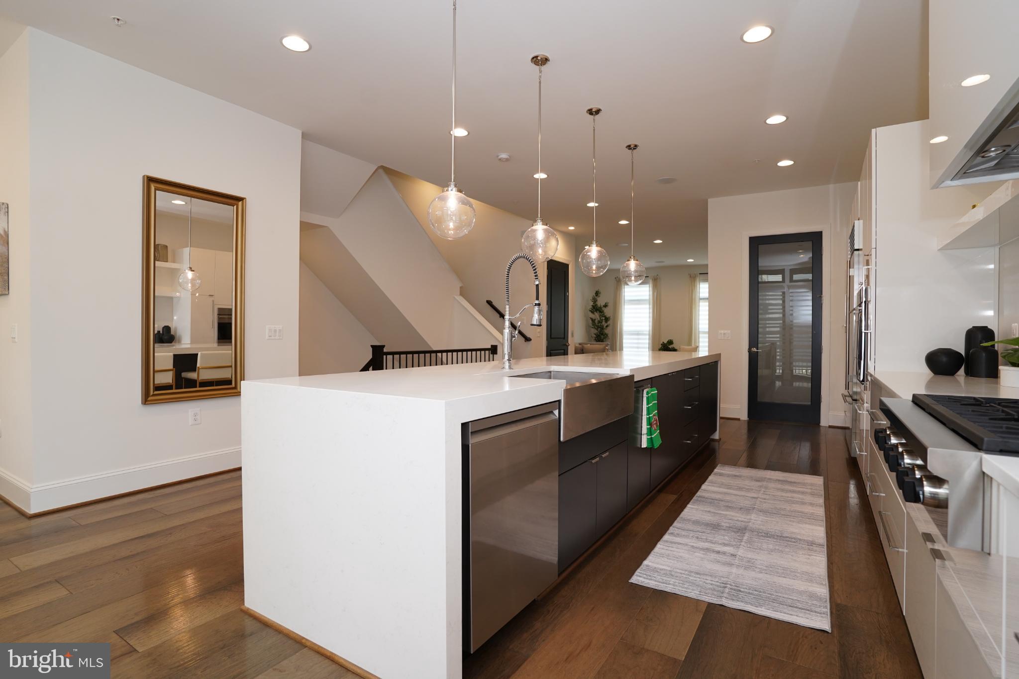 ONE LOUDOUN - Residential Lease