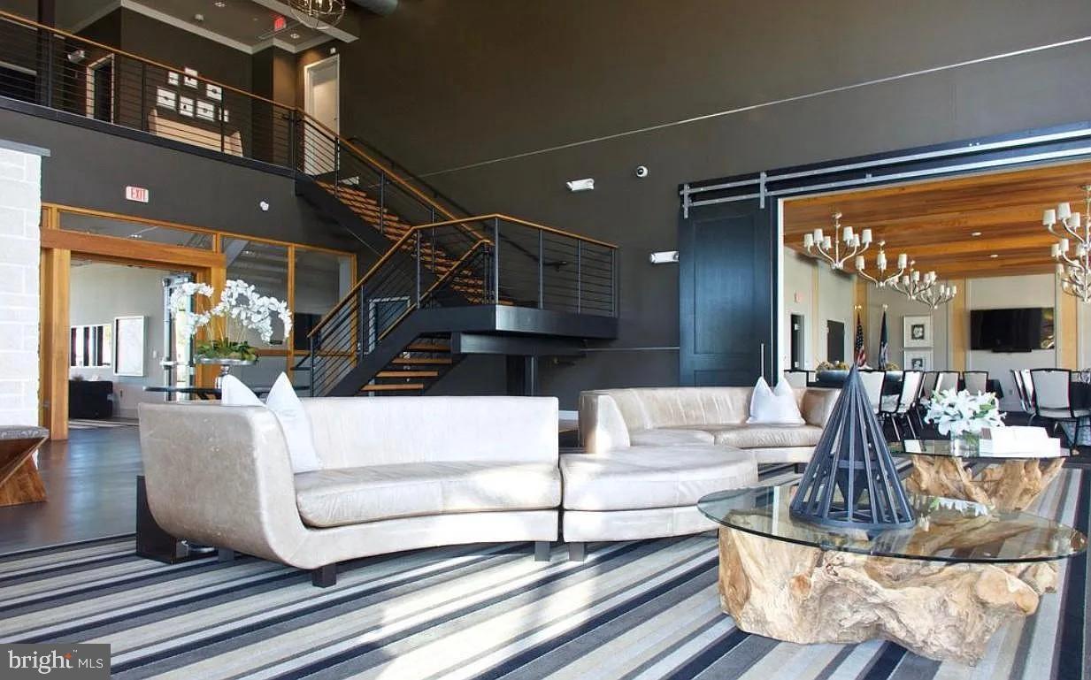 ONE LOUDOUN - Residential Lease