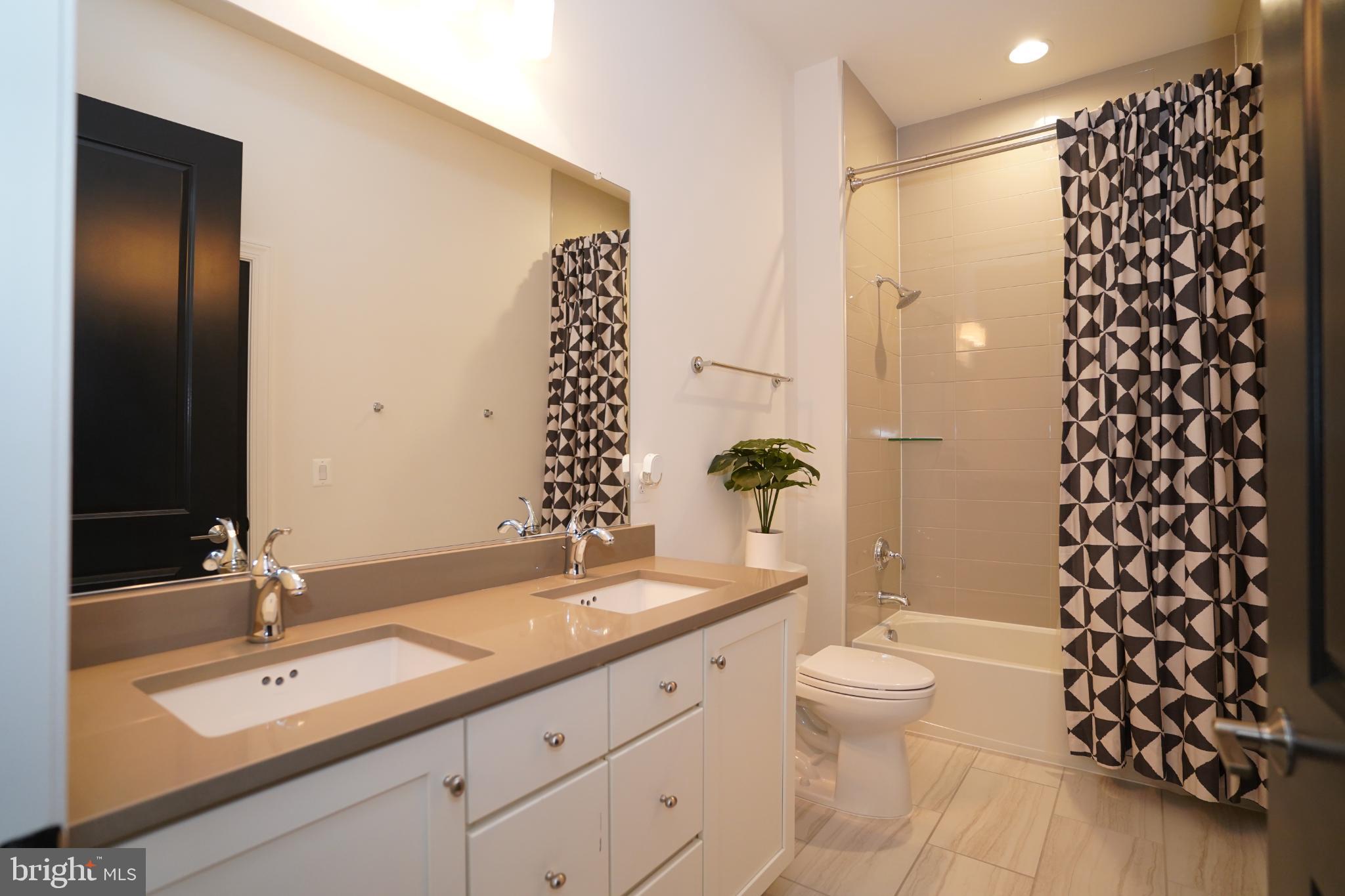 ONE LOUDOUN - Residential Lease