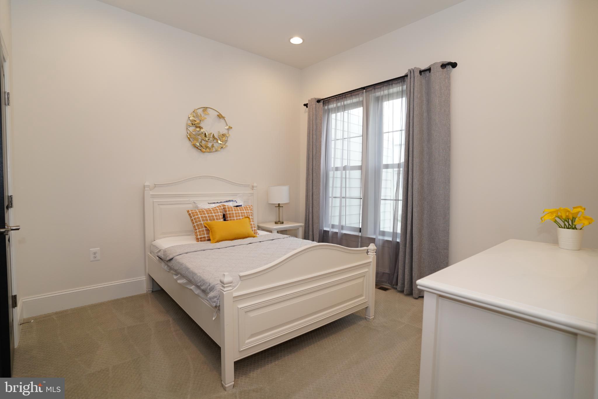 ONE LOUDOUN - Residential Lease