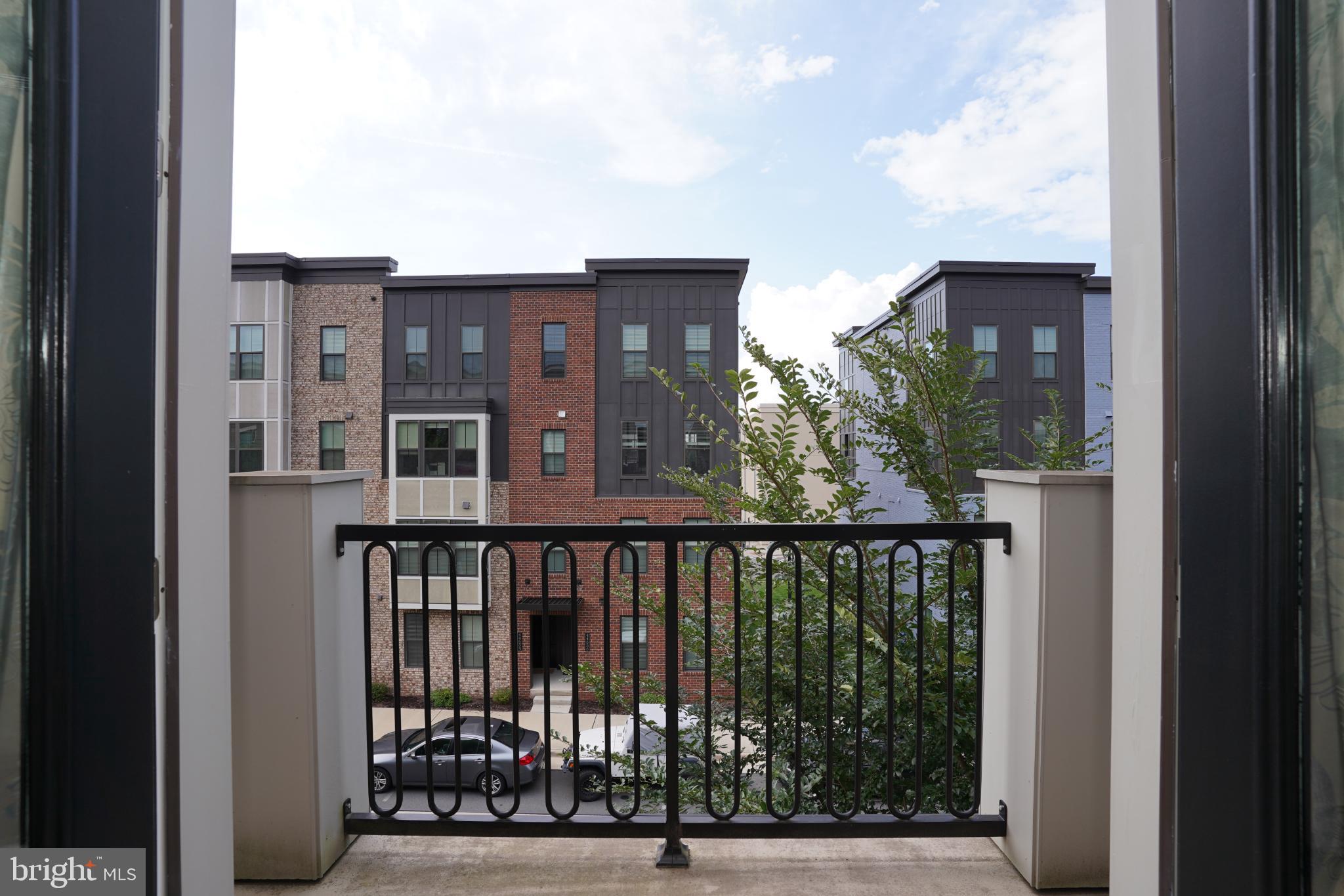 ONE LOUDOUN - Residential Lease