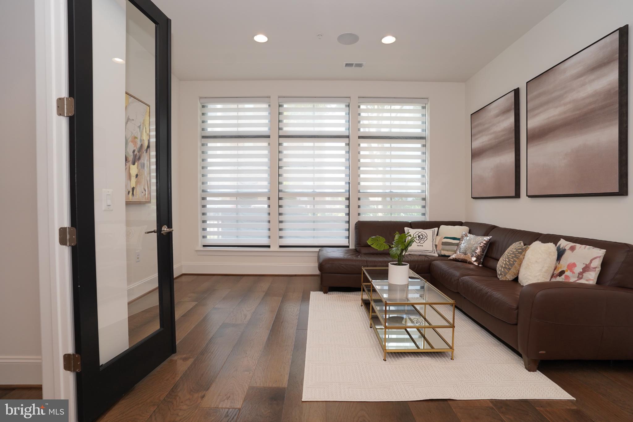 ONE LOUDOUN - Residential Lease