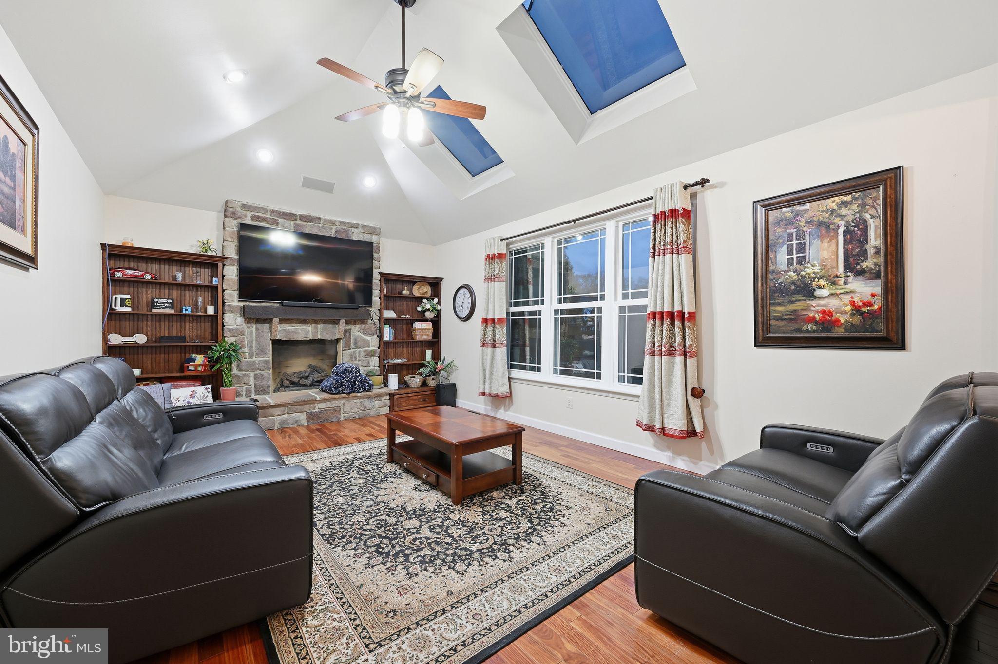 HOMESTEAD AT HARLE - Residential