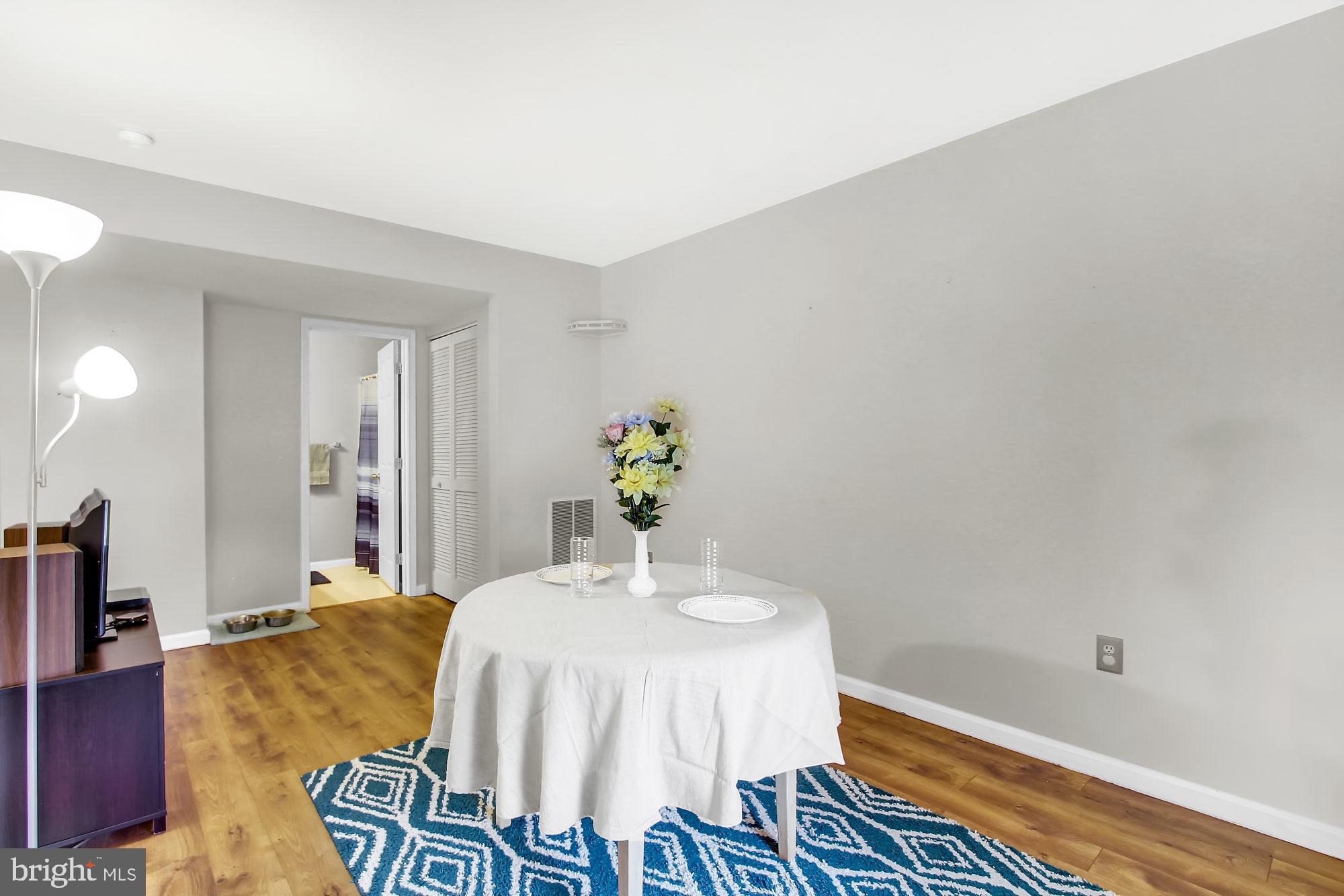 CROWN POINTE CONDOMINIUMS - Residential