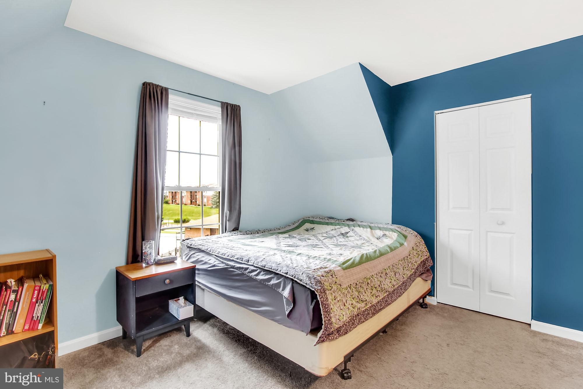 CROWN POINTE CONDOMINIUMS - Residential