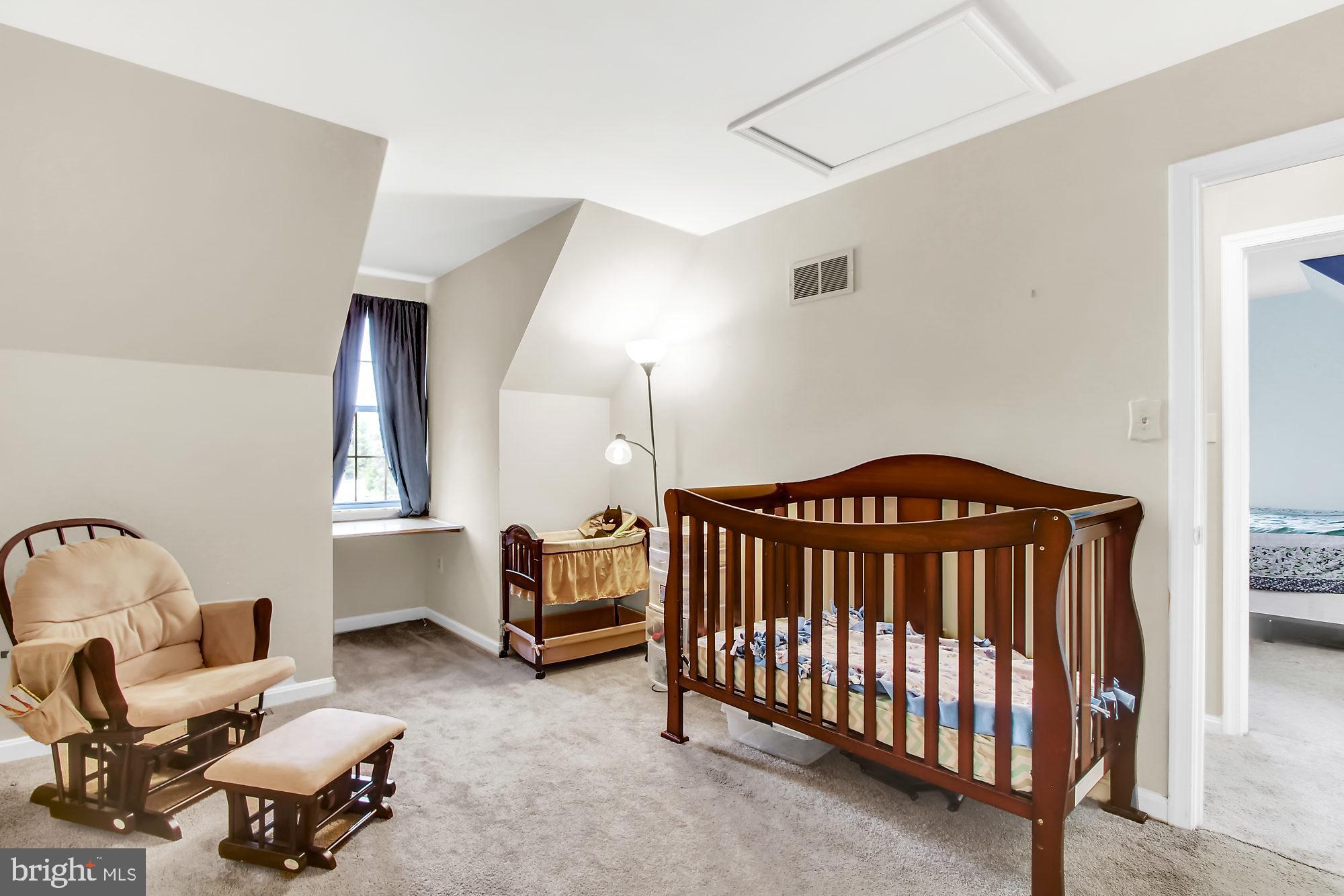 CROWN POINTE CONDOMINIUMS - Residential