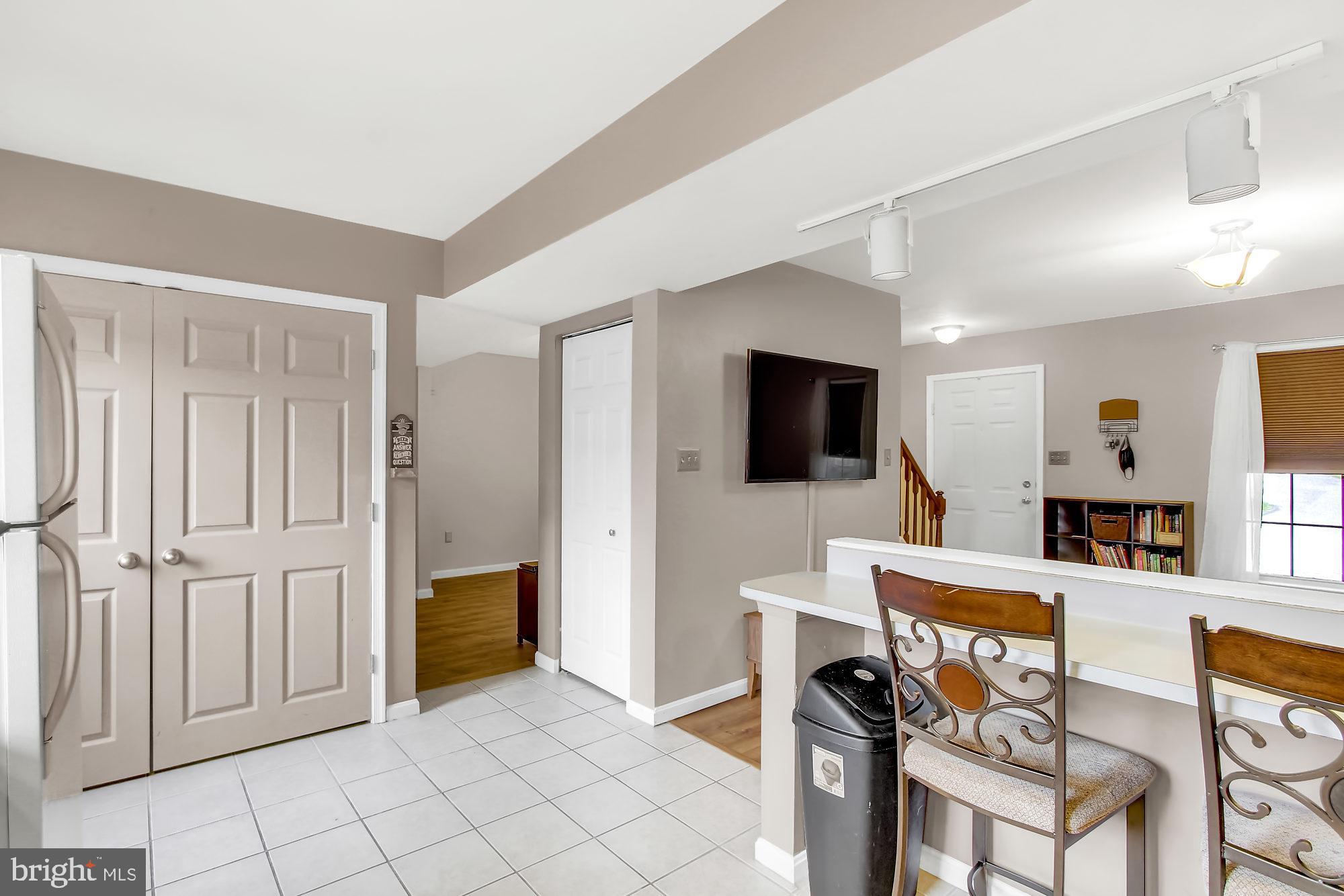 CROWN POINTE CONDOMINIUMS - Residential
