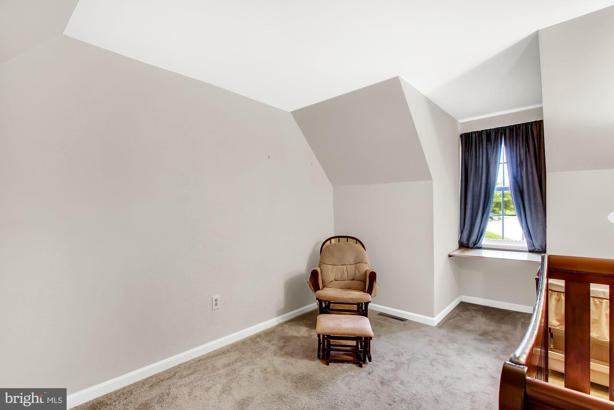 CROWN POINTE CONDOMINIUMS - Residential