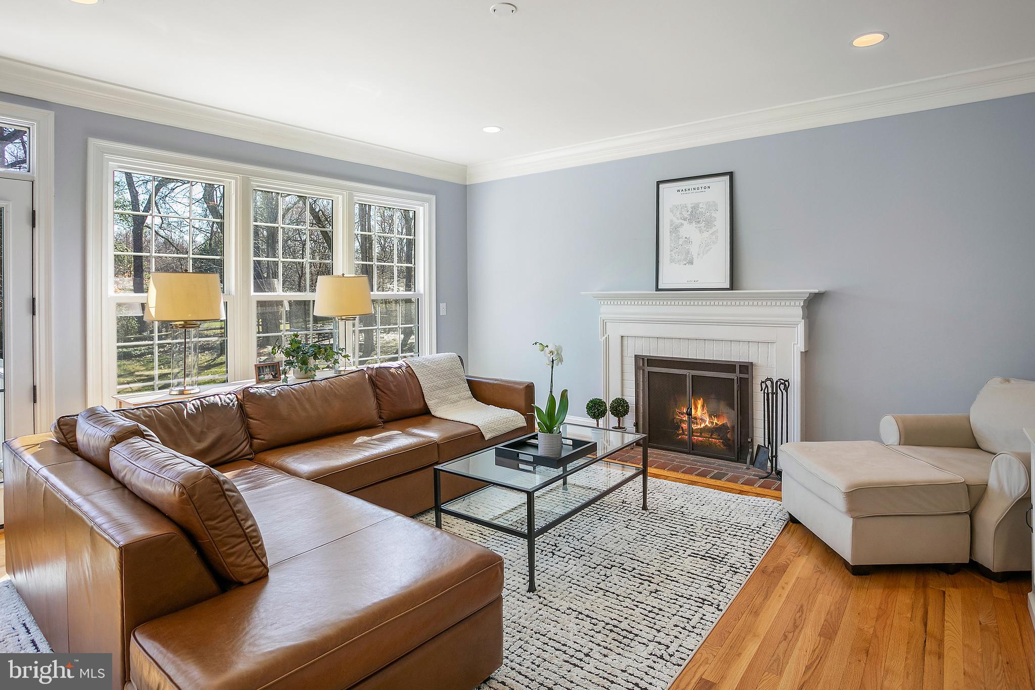 CARDEROCK SPRINGS - Residential