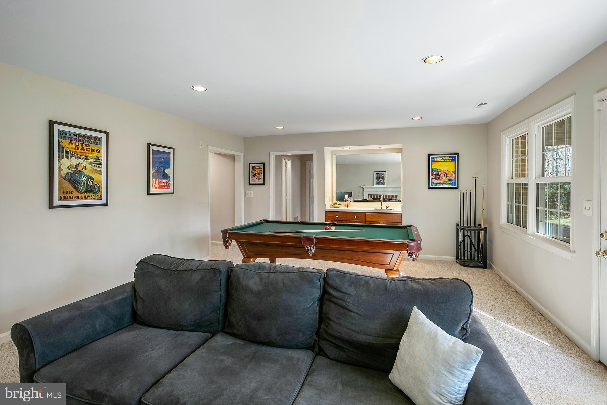 CARDEROCK SPRINGS - Residential