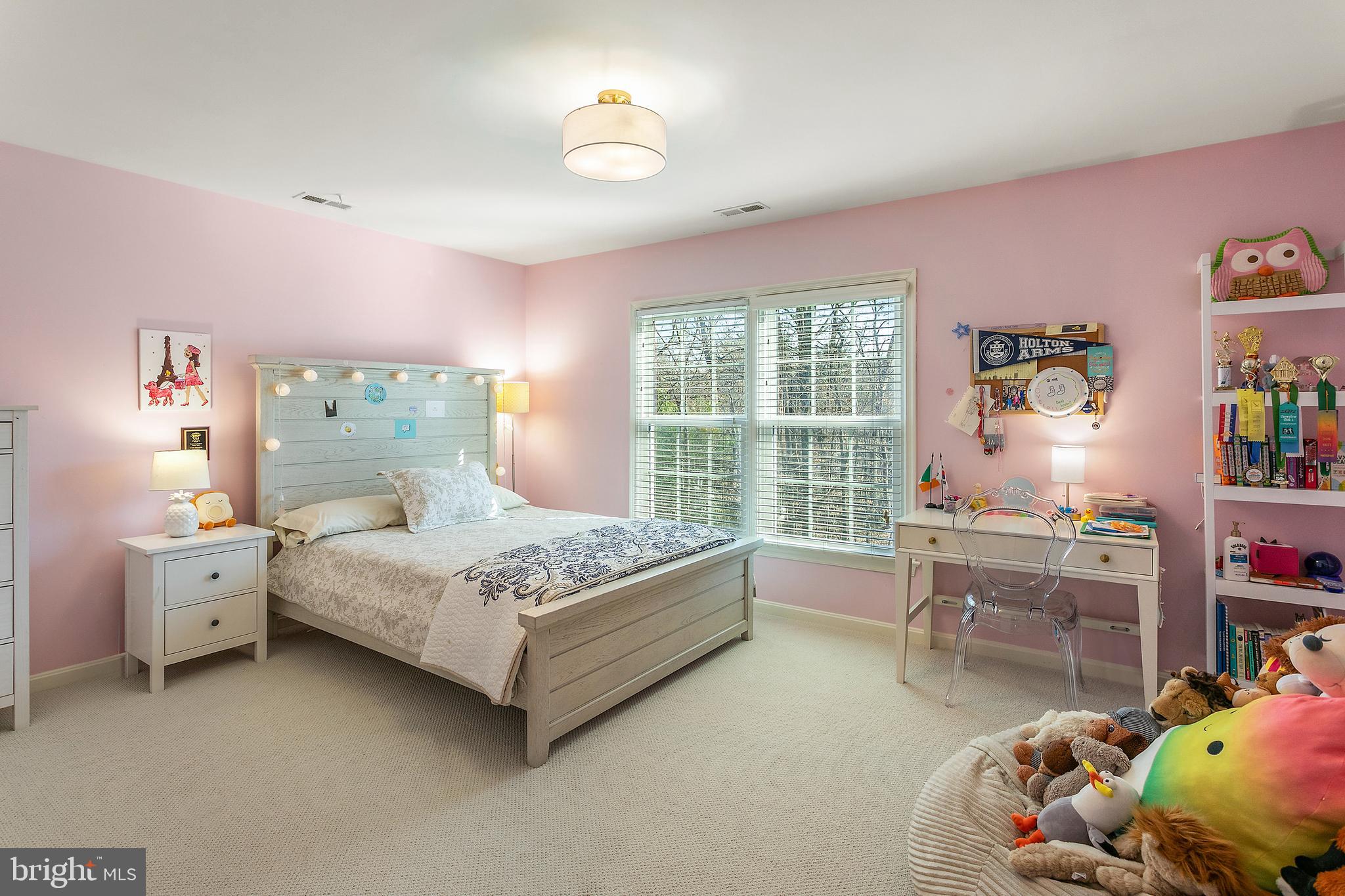 CARDEROCK SPRINGS - Residential