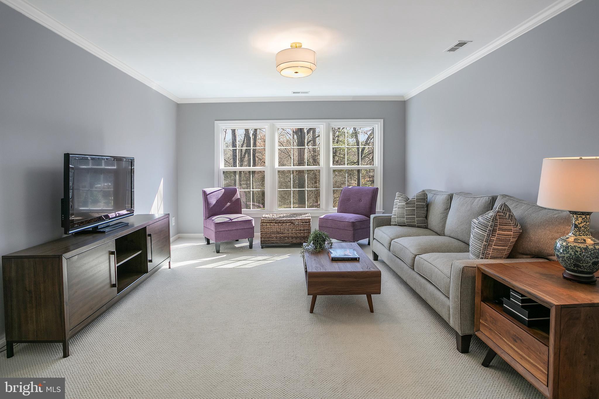 CARDEROCK SPRINGS - Residential