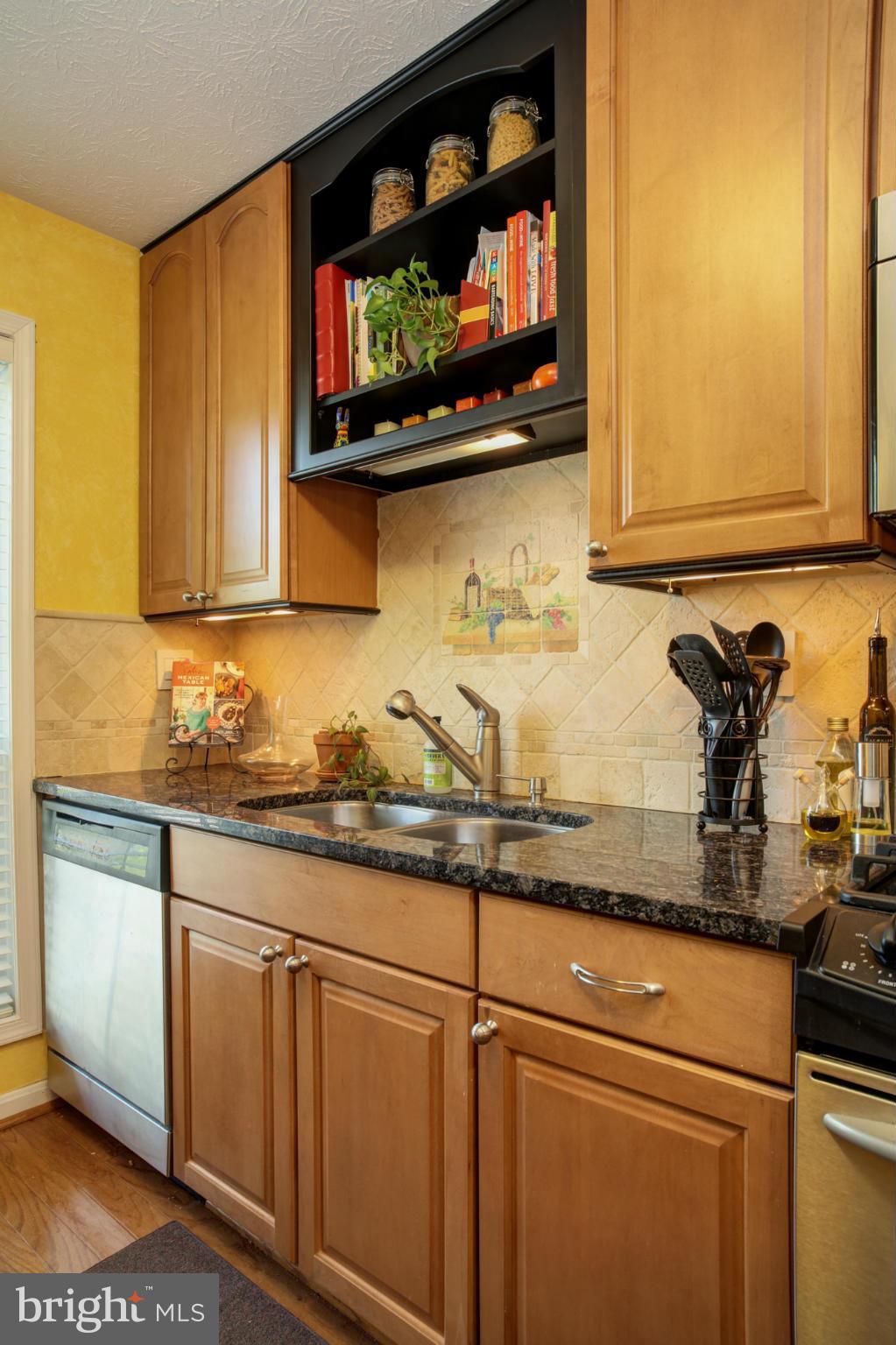 THE OAKTON - Residential Lease