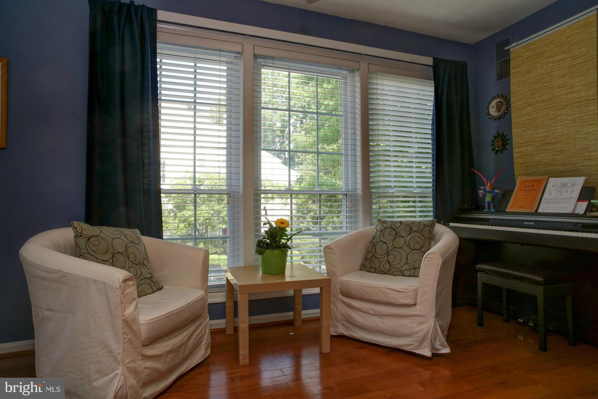 THE OAKTON - Residential Lease