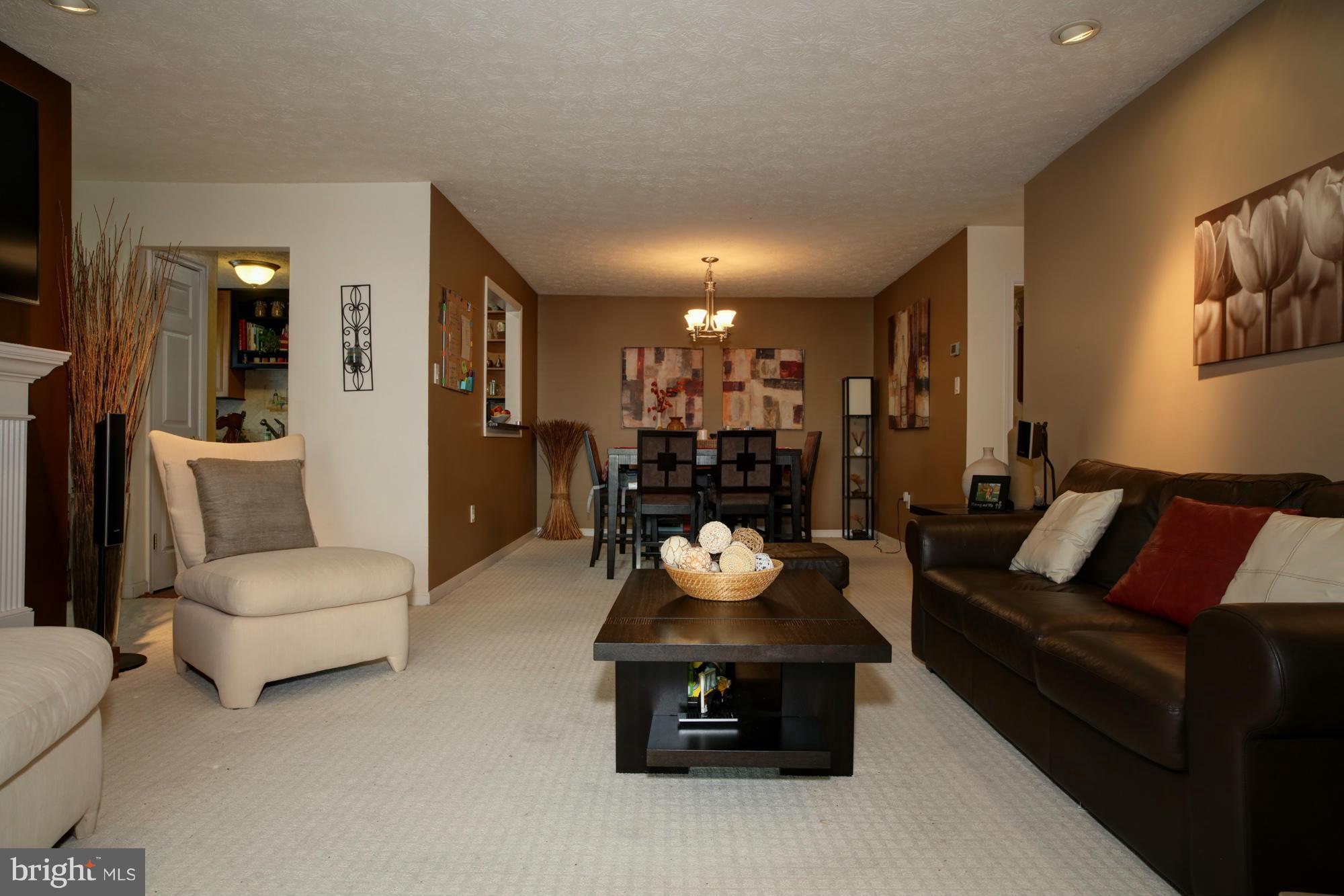 THE OAKTON - Residential Lease