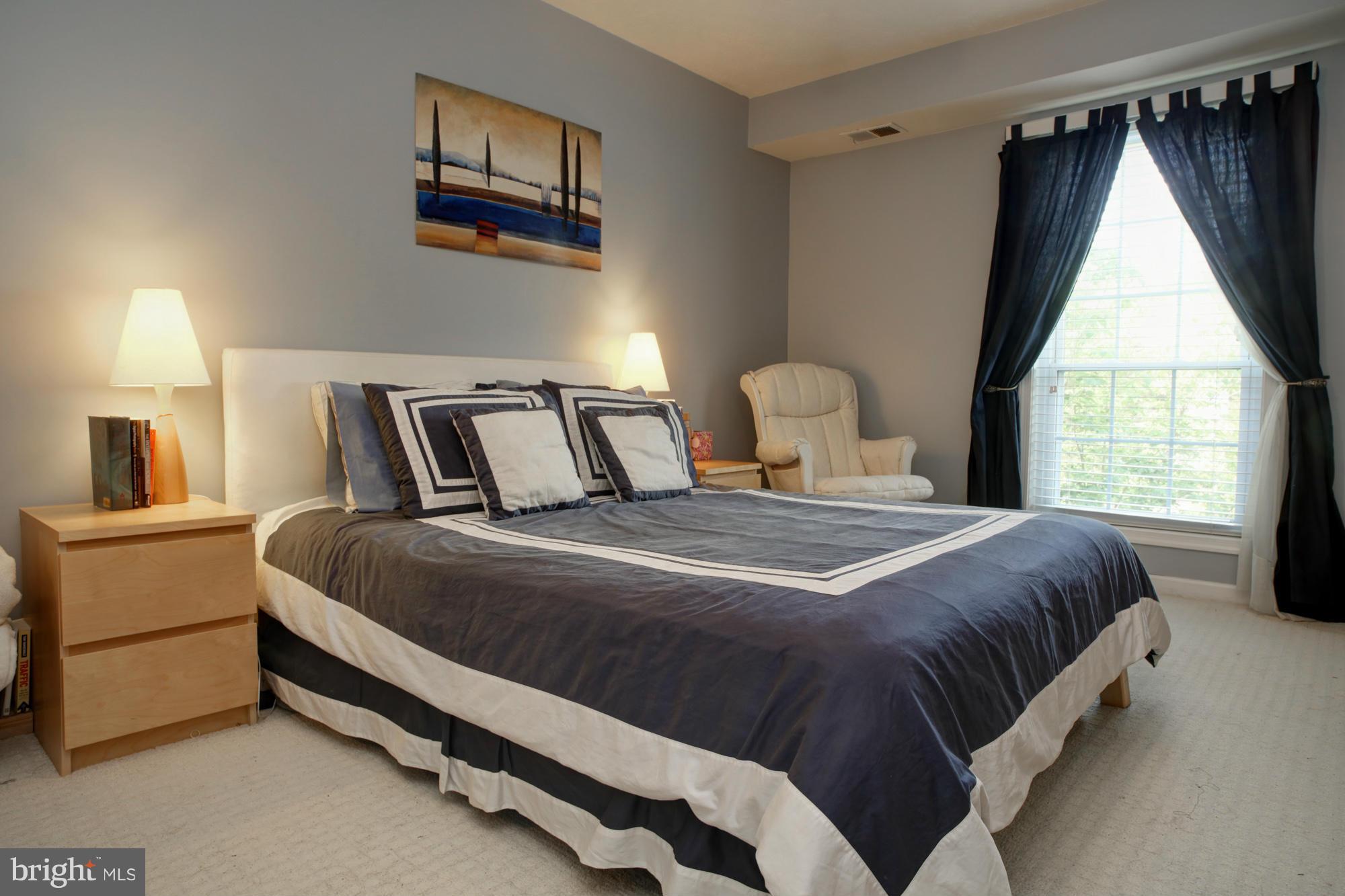 THE OAKTON - Residential Lease