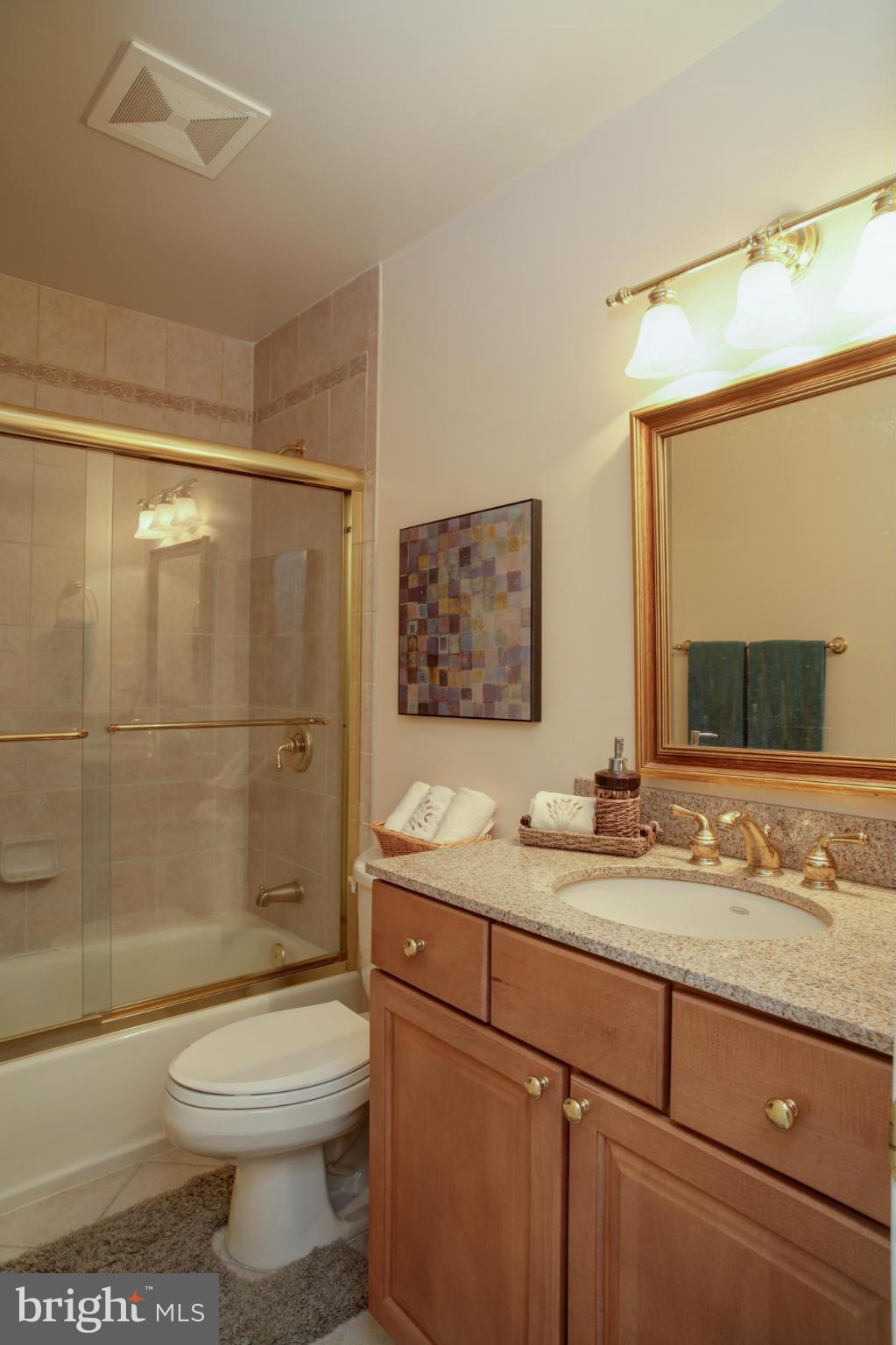 THE OAKTON - Residential Lease