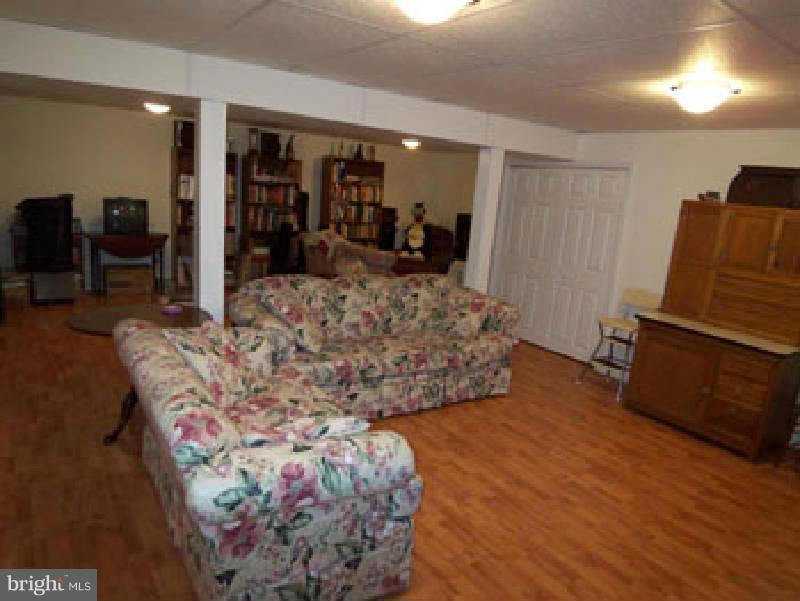 ROUSE MOUNTAIN - Residential