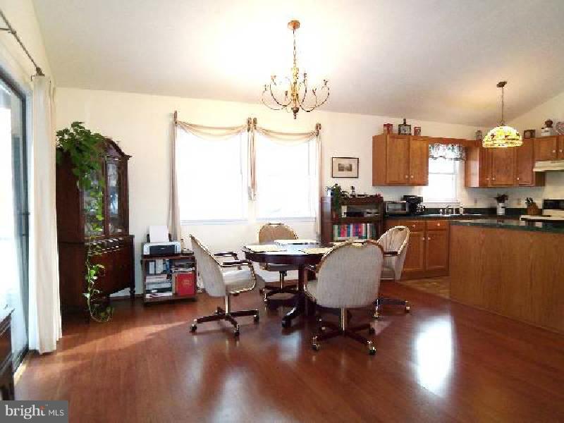 ROUSE MOUNTAIN - Residential