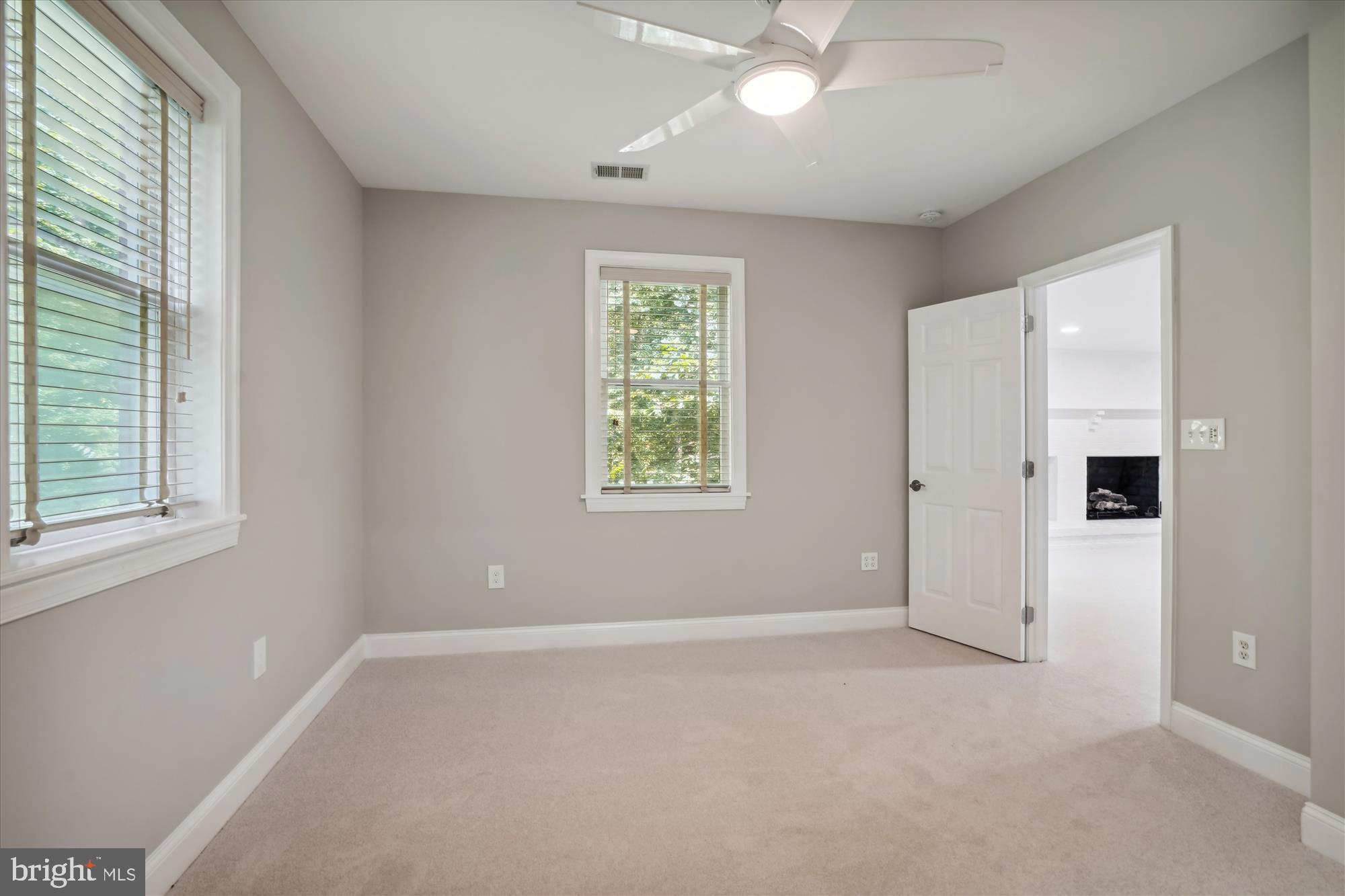 HIGHVIEW THREE - Residential