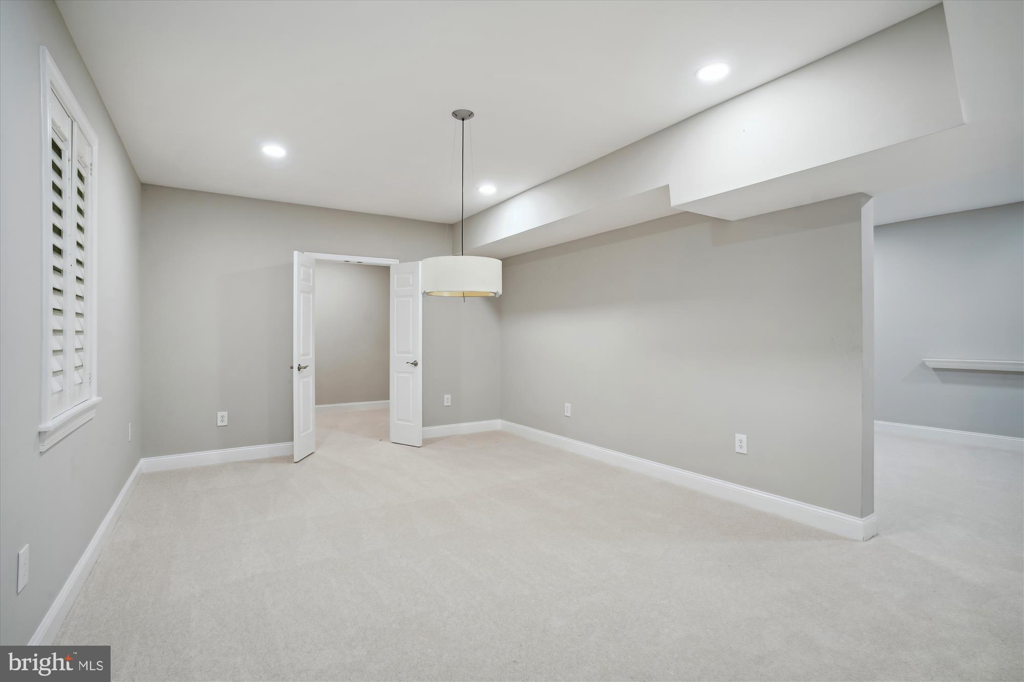 HIGHVIEW THREE - Residential