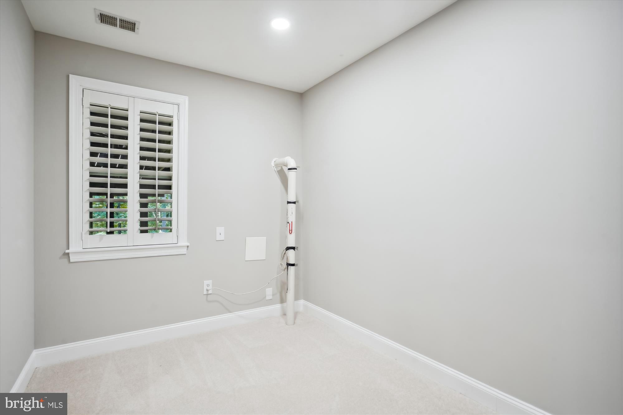 HIGHVIEW THREE - Residential