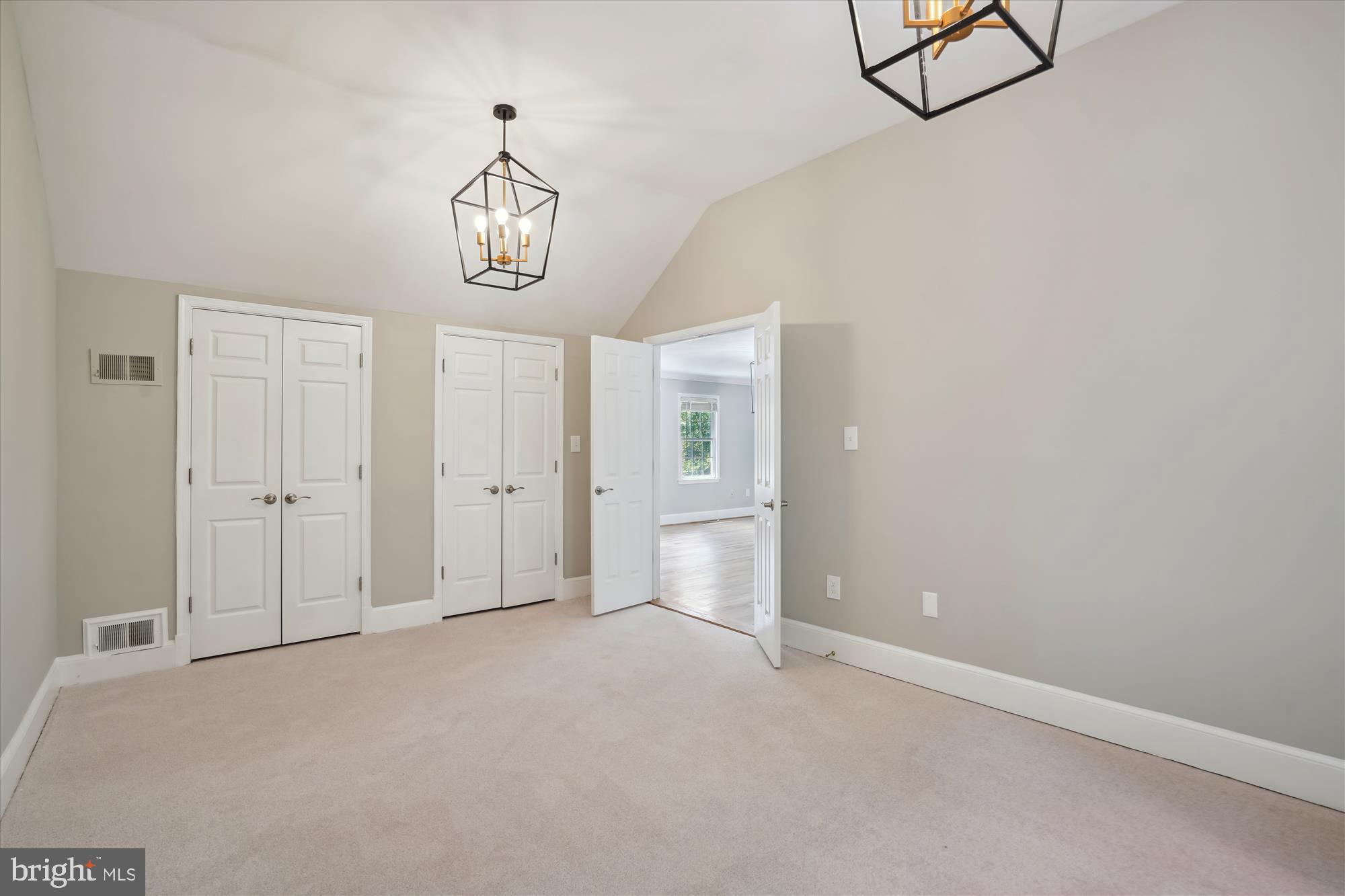 HIGHVIEW THREE - Residential