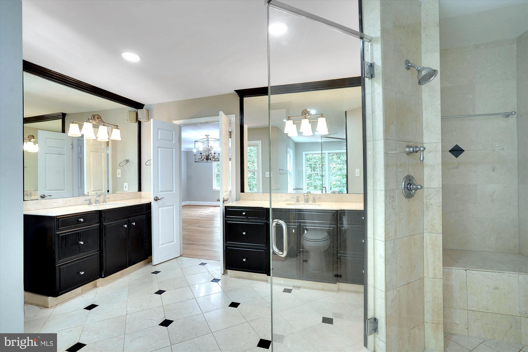 HIGHVIEW THREE - Residential