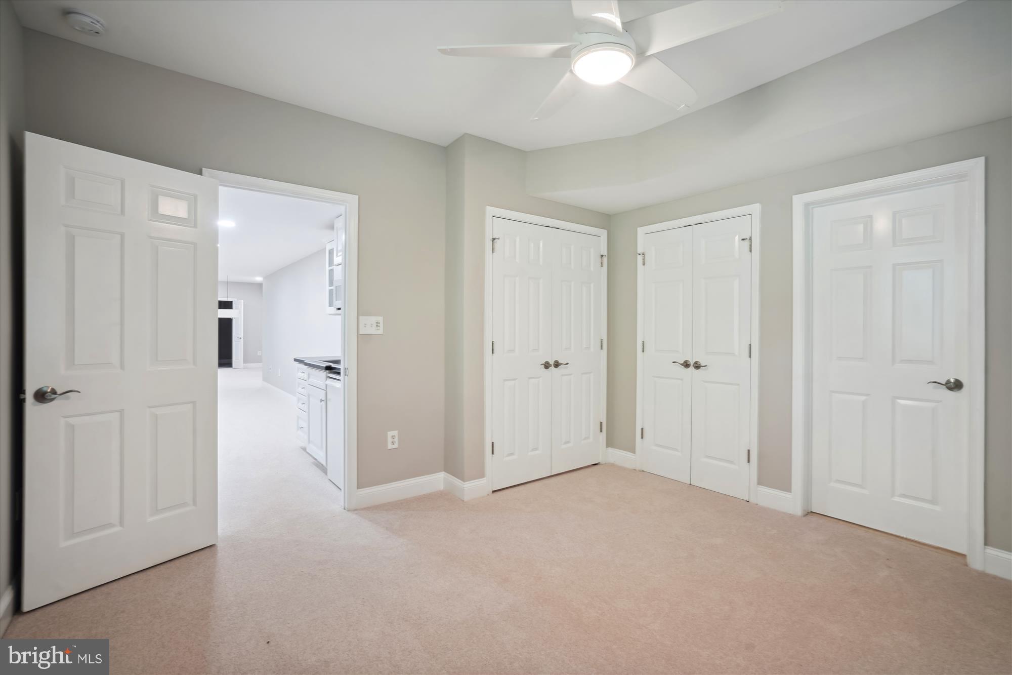 HIGHVIEW THREE - Residential