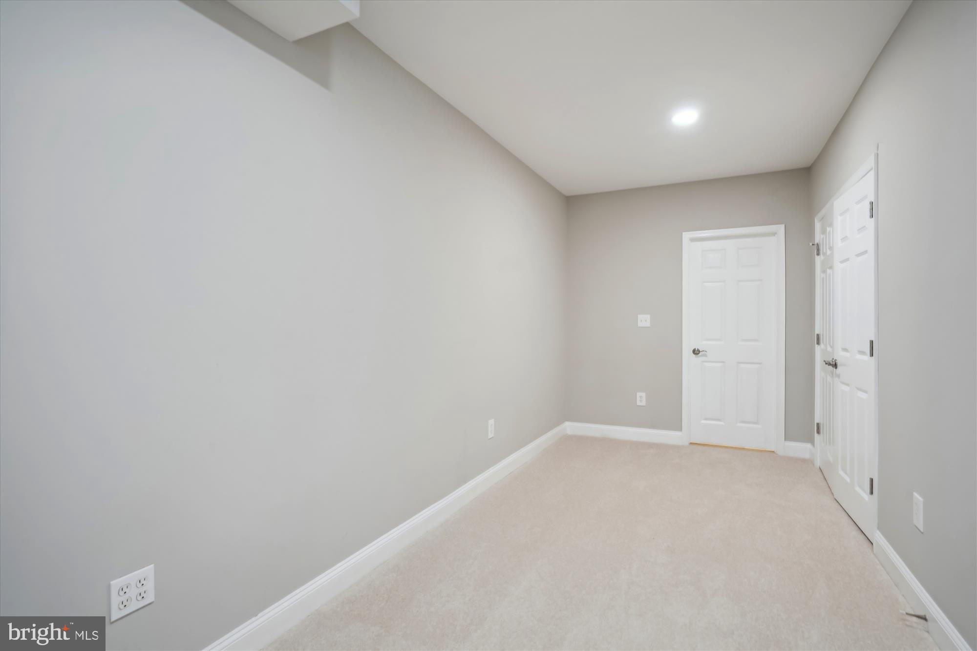 HIGHVIEW THREE - Residential