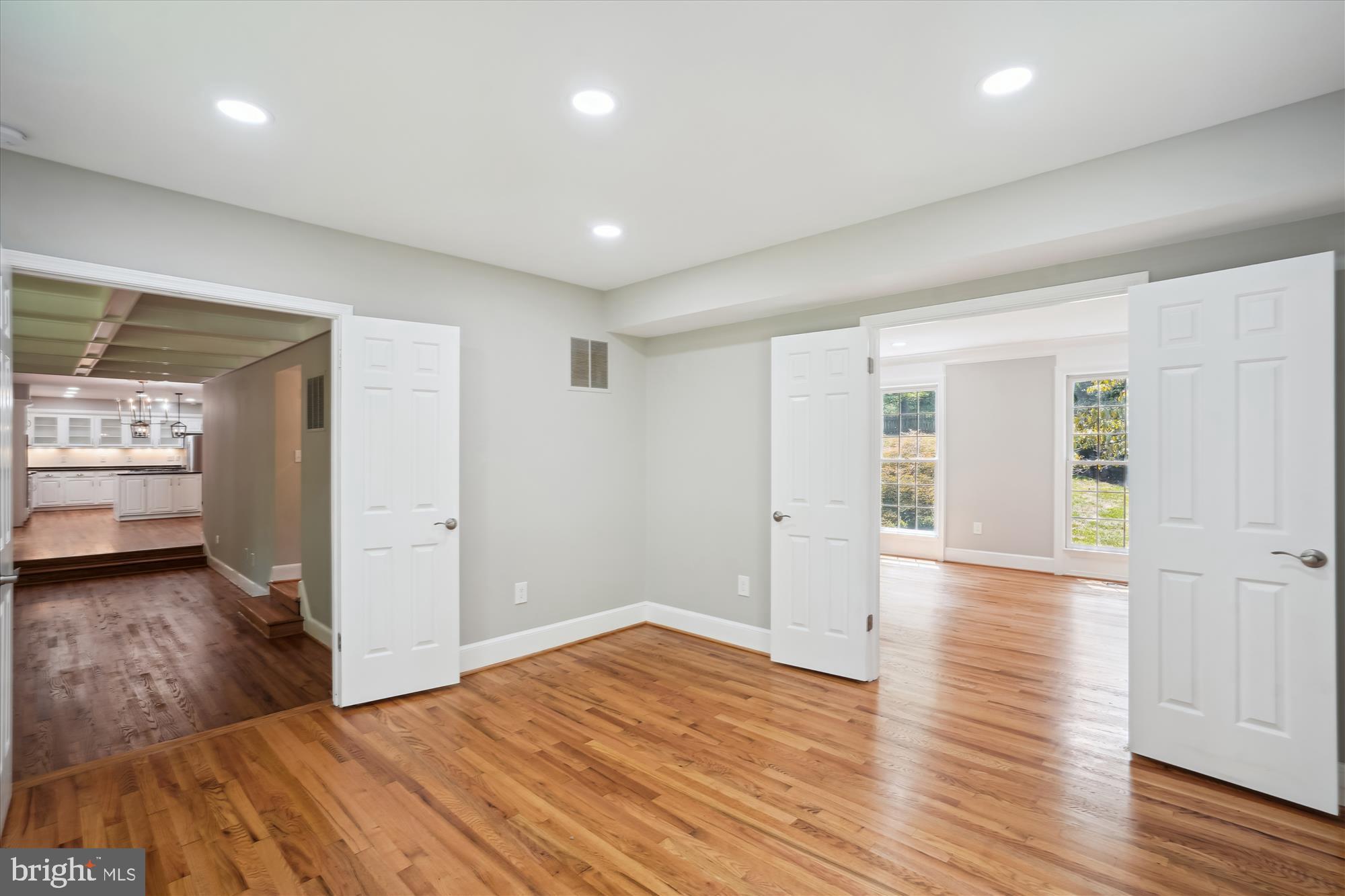 HIGHVIEW THREE - Residential